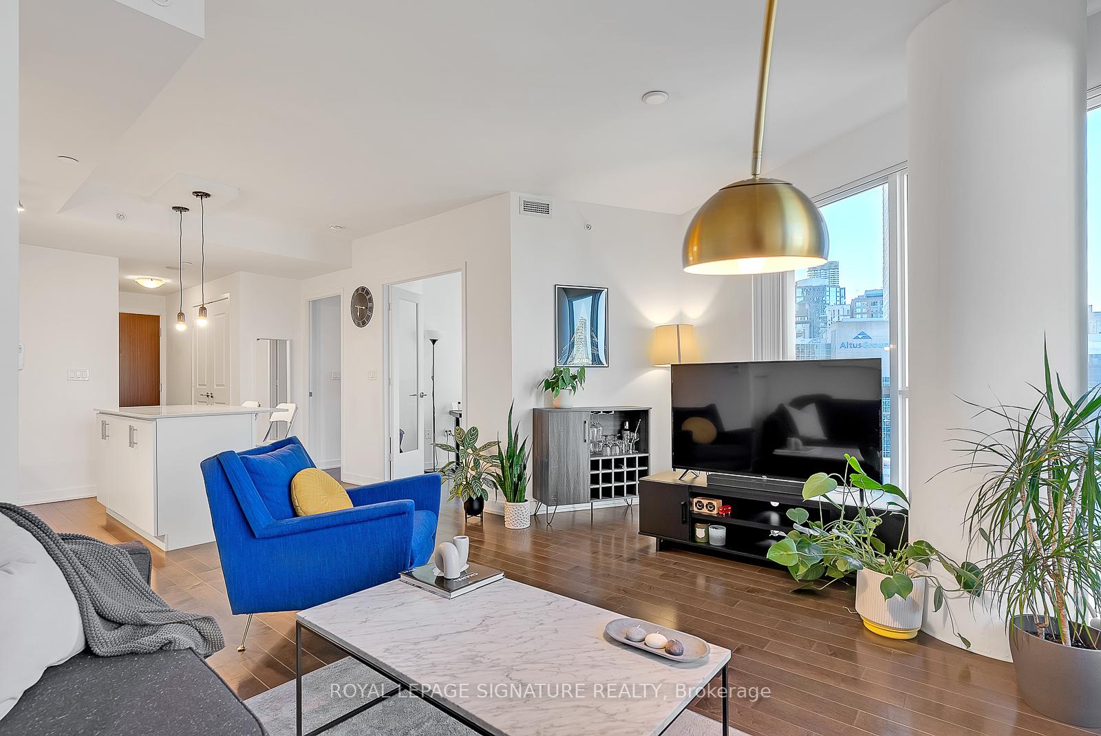 Photo 15 of Unit 1306, 1 The Esplanade, Toronto, Waterfront Communities — HOMEH