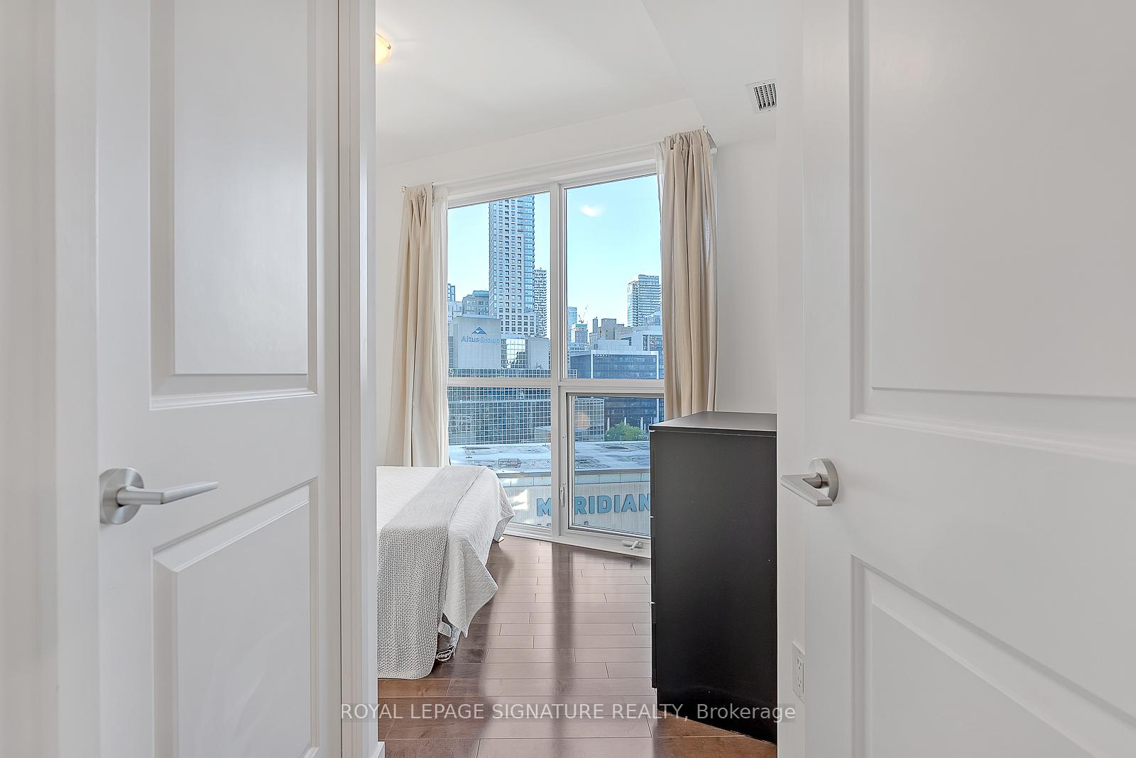 Photo 17 of Unit 1306, 1 The Esplanade, Toronto, Waterfront Communities — HOMEH