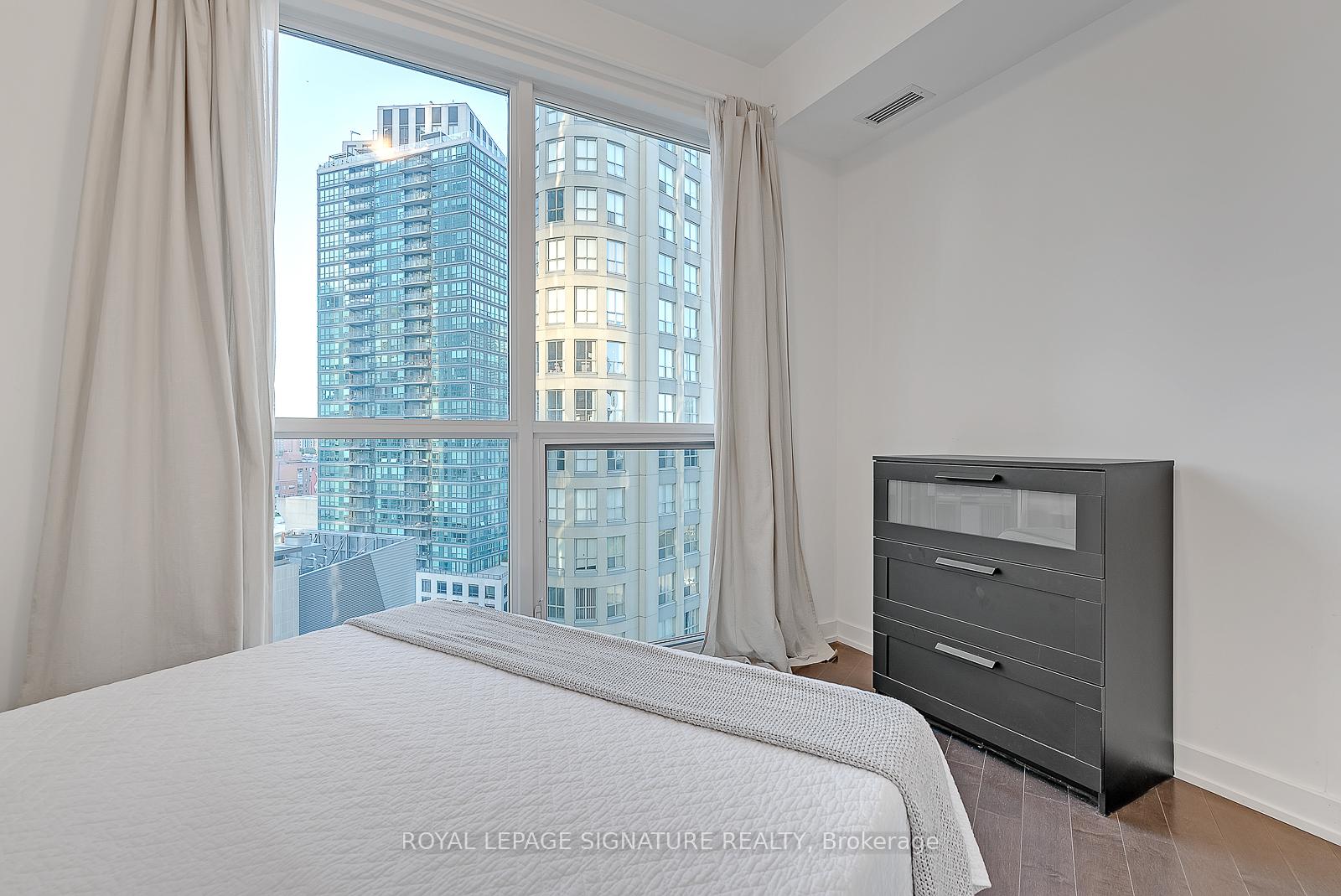 Photo 19 of Unit 1306, 1 The Esplanade, Toronto, Waterfront Communities — HOMEH