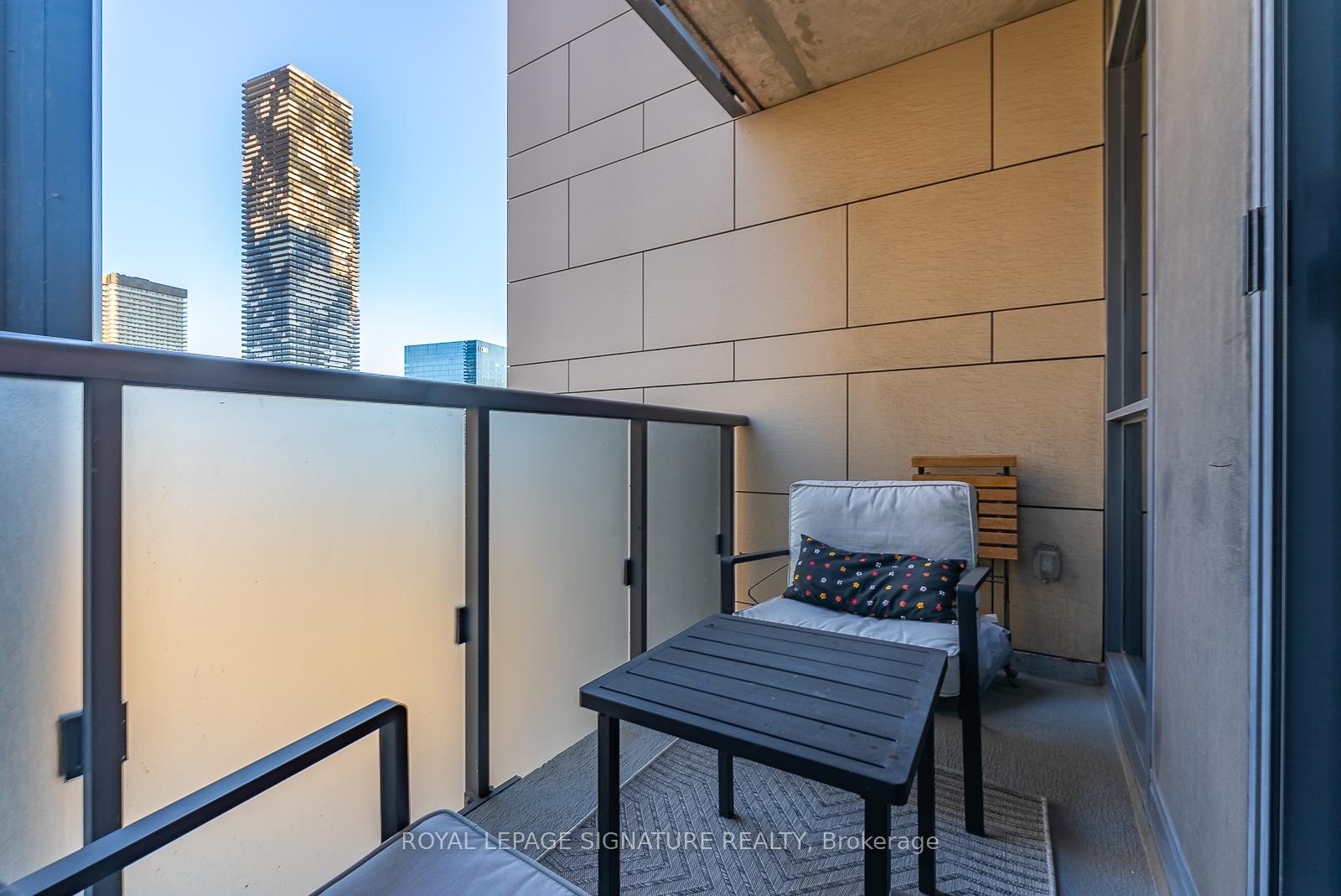 Photo 24 of Unit 1306, 1 The Esplanade, Toronto, Waterfront Communities — HOMEH