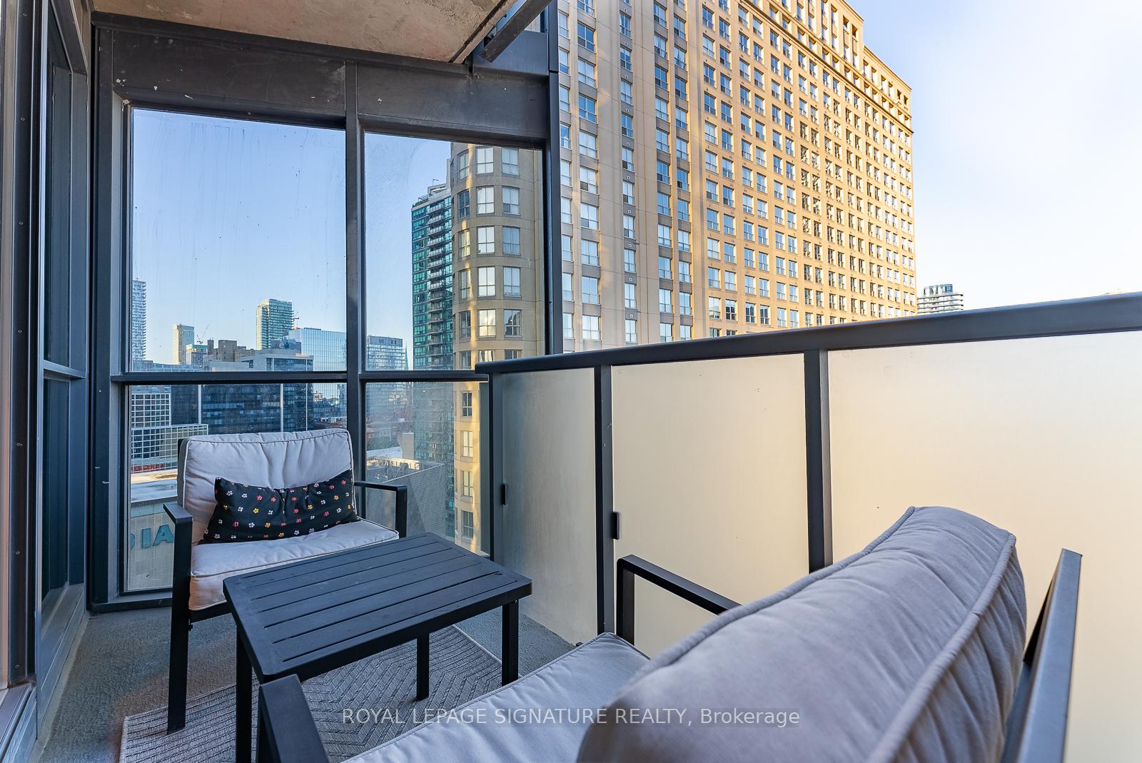 Photo 25 of Unit 1306, 1 The Esplanade, Toronto, Waterfront Communities — HOMEH