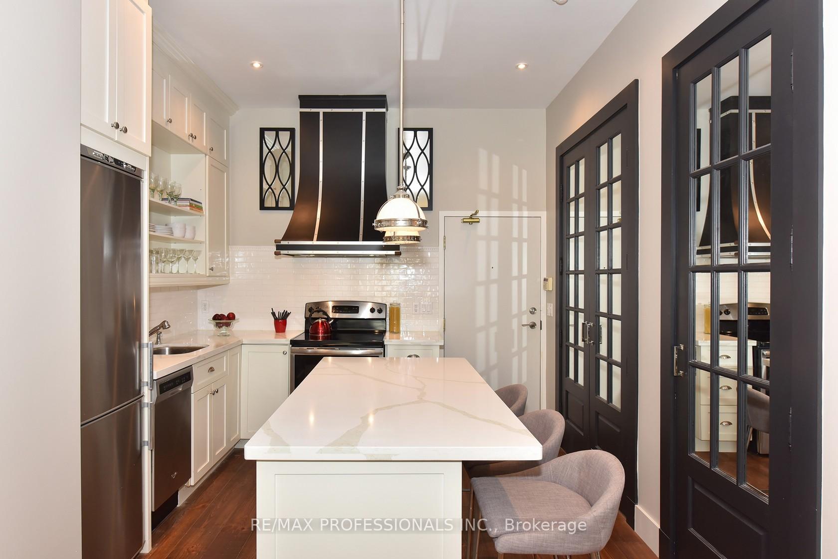 Photo 3 of Unit 101, 30 Hayden Street, Toronto, Church-Yonge Corridor — HOMEH