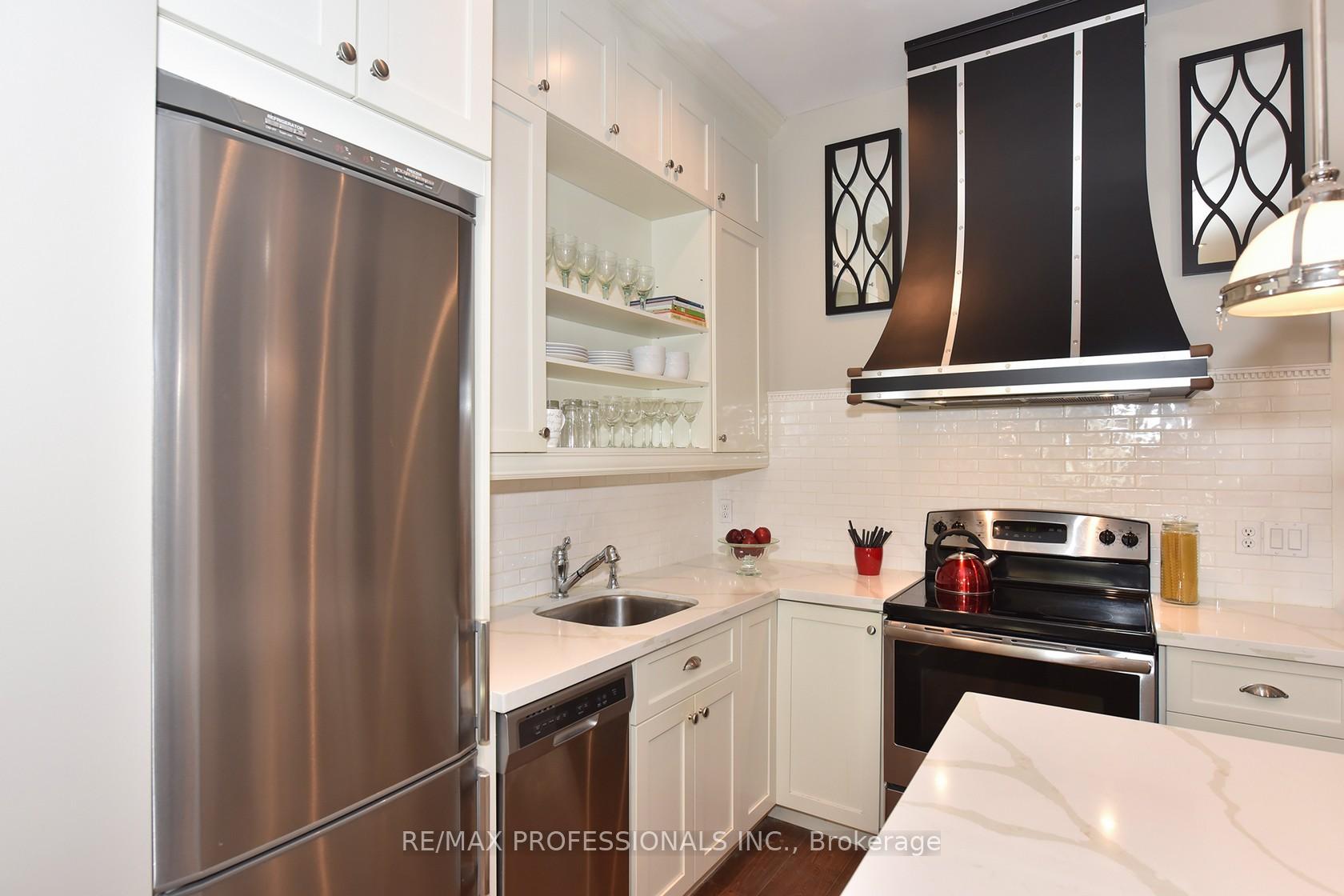 Photo 5 of Unit 101, 30 Hayden Street, Toronto, Church-Yonge Corridor — HOMEH
