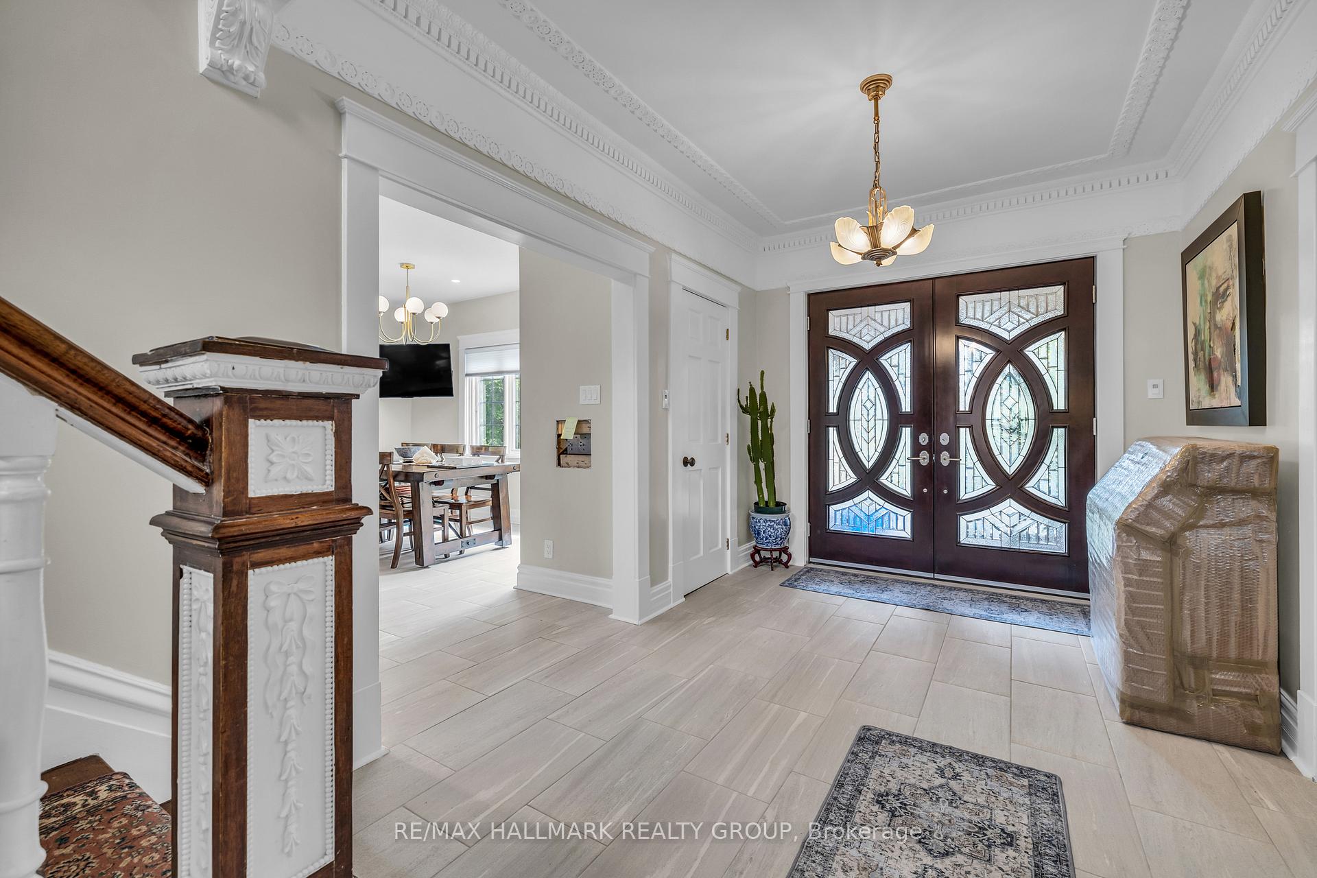 Photo 3 of 604 Queen Elizabeth Drive, Ottawa, Glebe — HOMEH