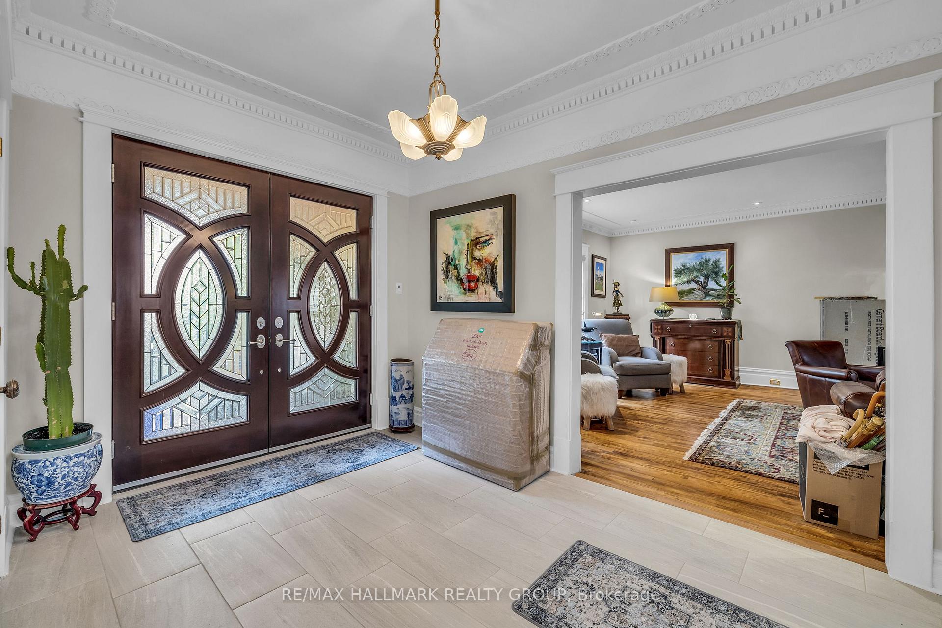 Photo 4 of 604 Queen Elizabeth Drive, Ottawa, Glebe — HOMEH