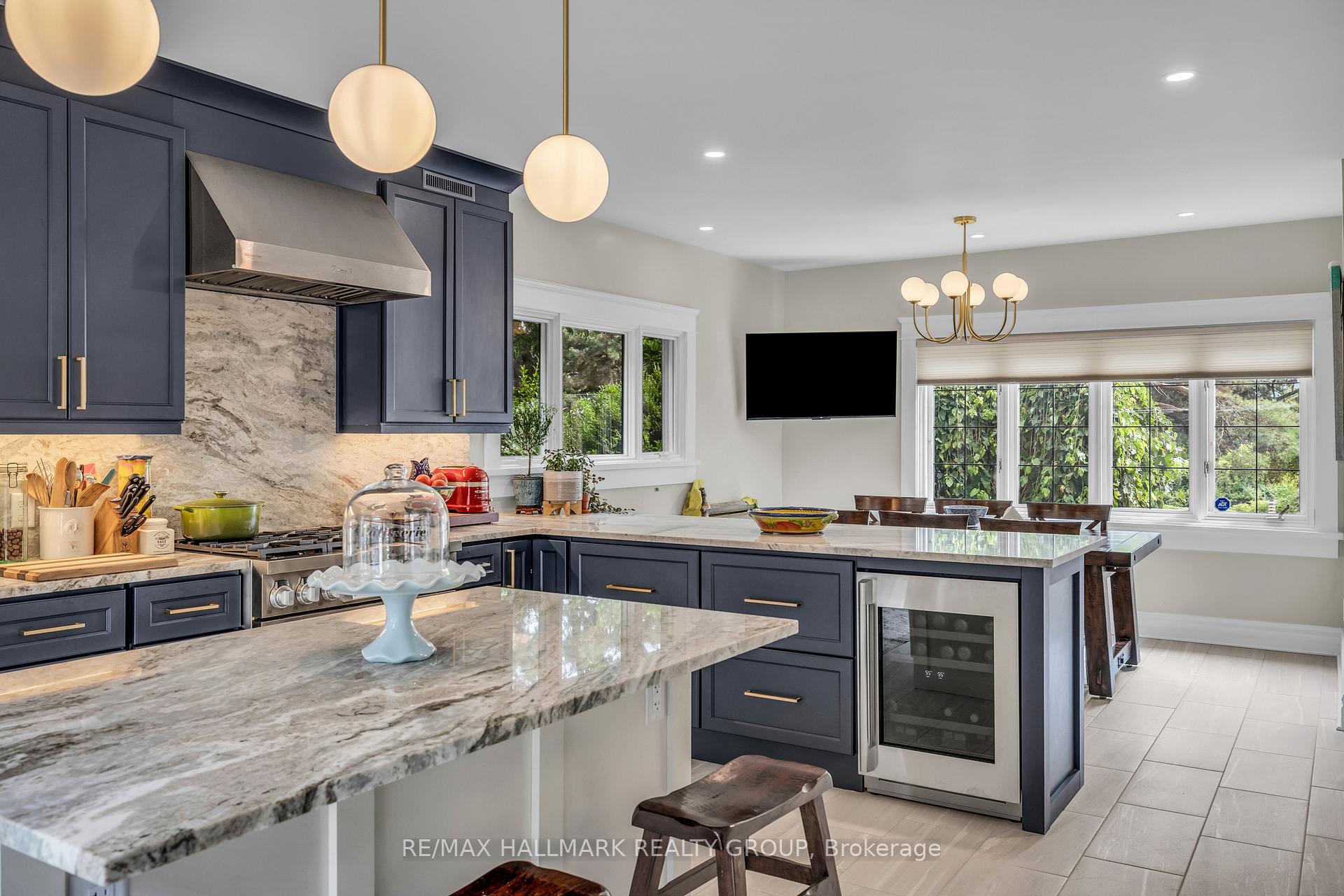 Photo 8 of 604 Queen Elizabeth Drive, Ottawa, Glebe — HOMEH