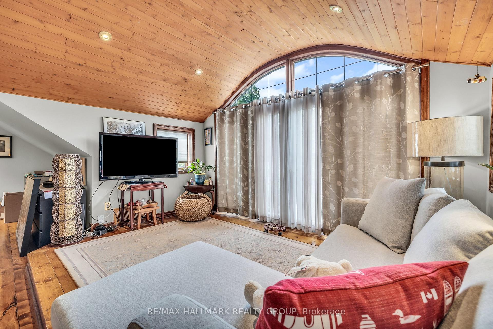 Photo 17 of 604 Queen Elizabeth Drive, Ottawa, Glebe — HOMEH