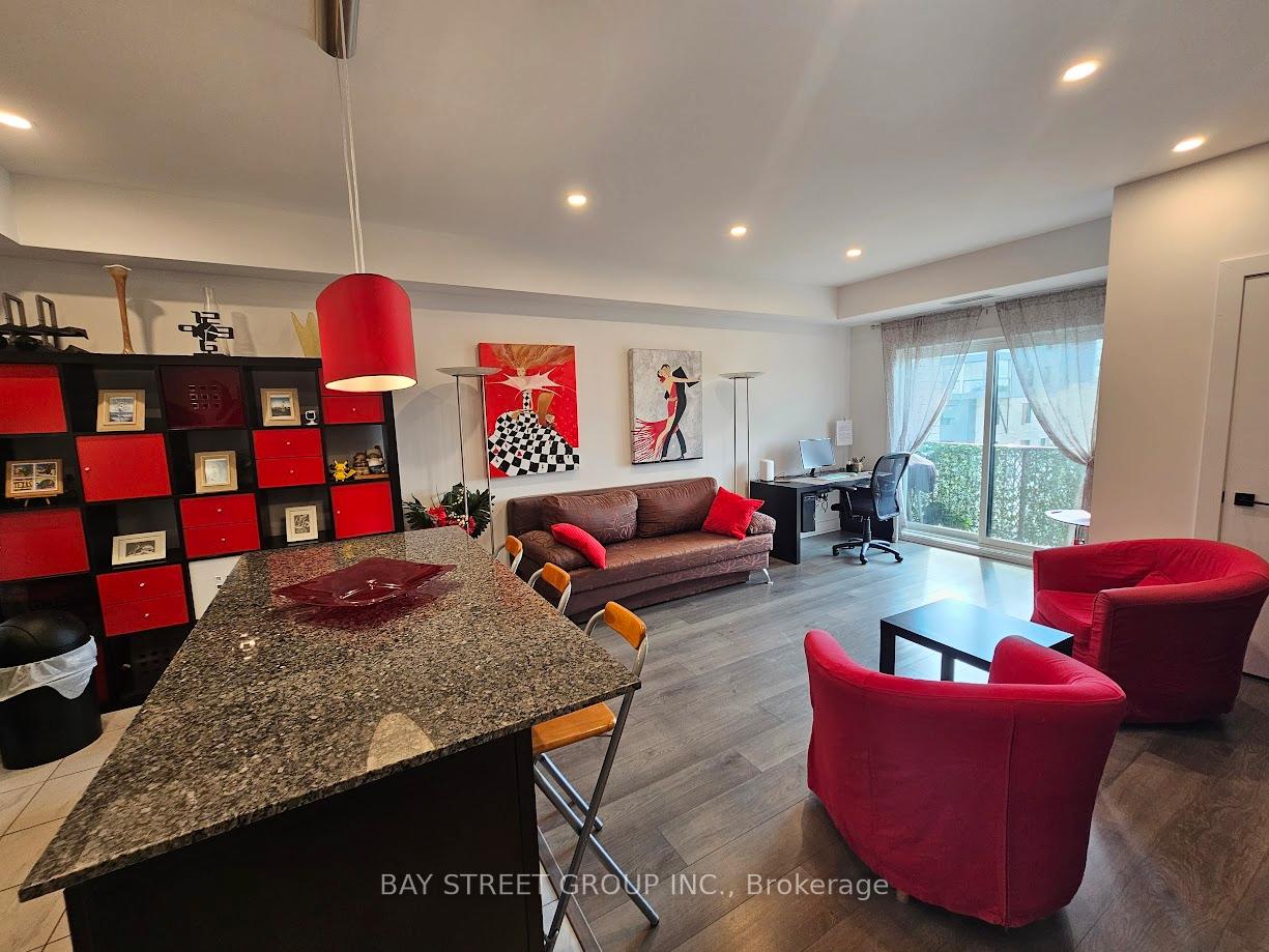 Photo 6 of Unit 504, 8 Culinary Lane, Barrie, Rural Barrie Southeast — HOMEH