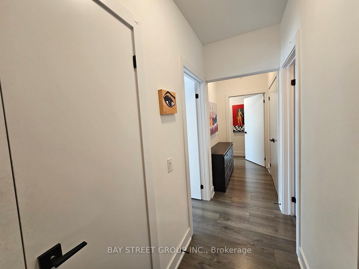 Photo 9 of Unit 504, 8 Culinary Lane, Barrie, Rural Barrie Southeast — HOMEH