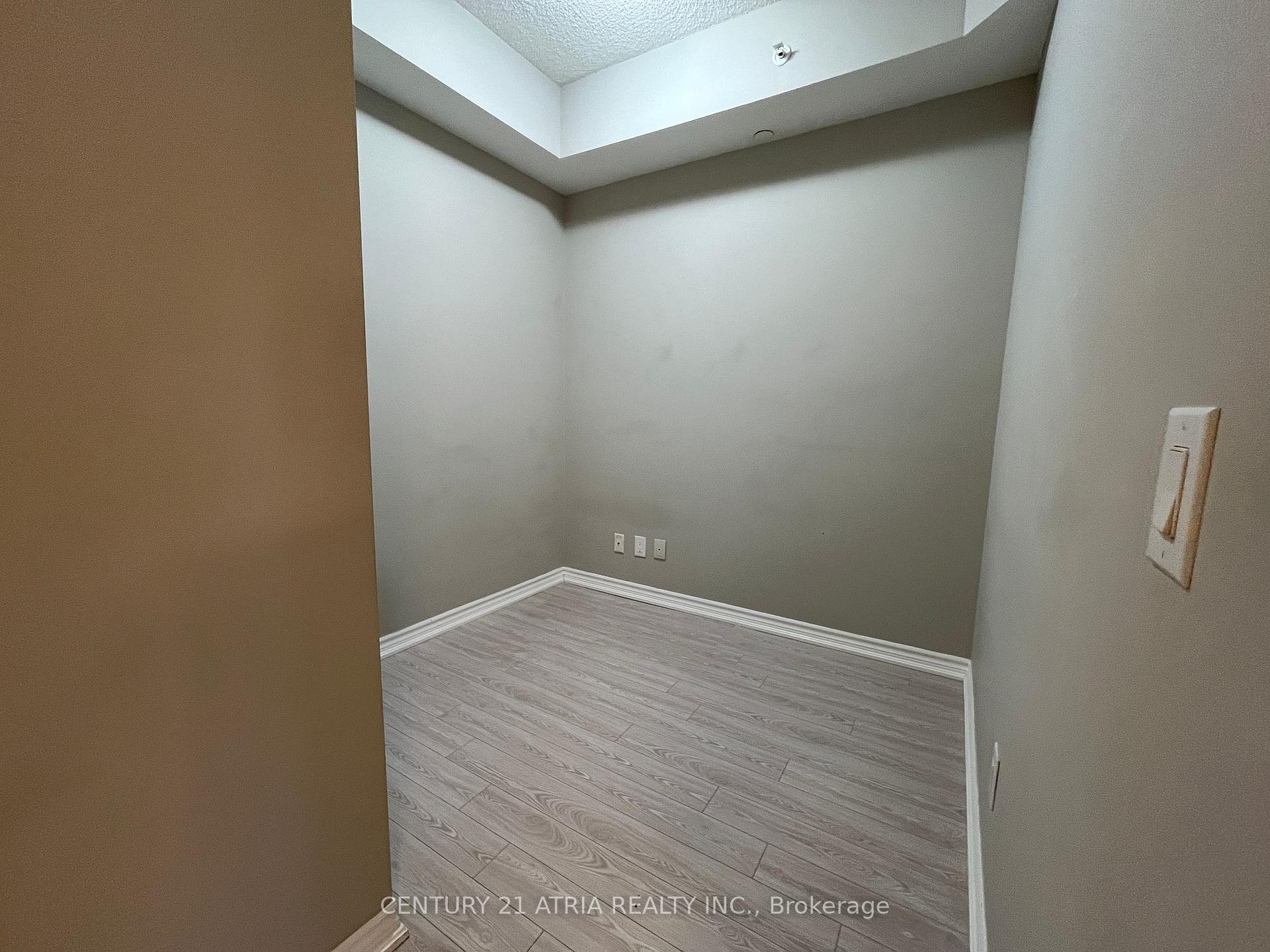 Photo 6 of Unit 325, 8323 Kennedy Road, Markham, Village Green-South Unionville — HOMEH