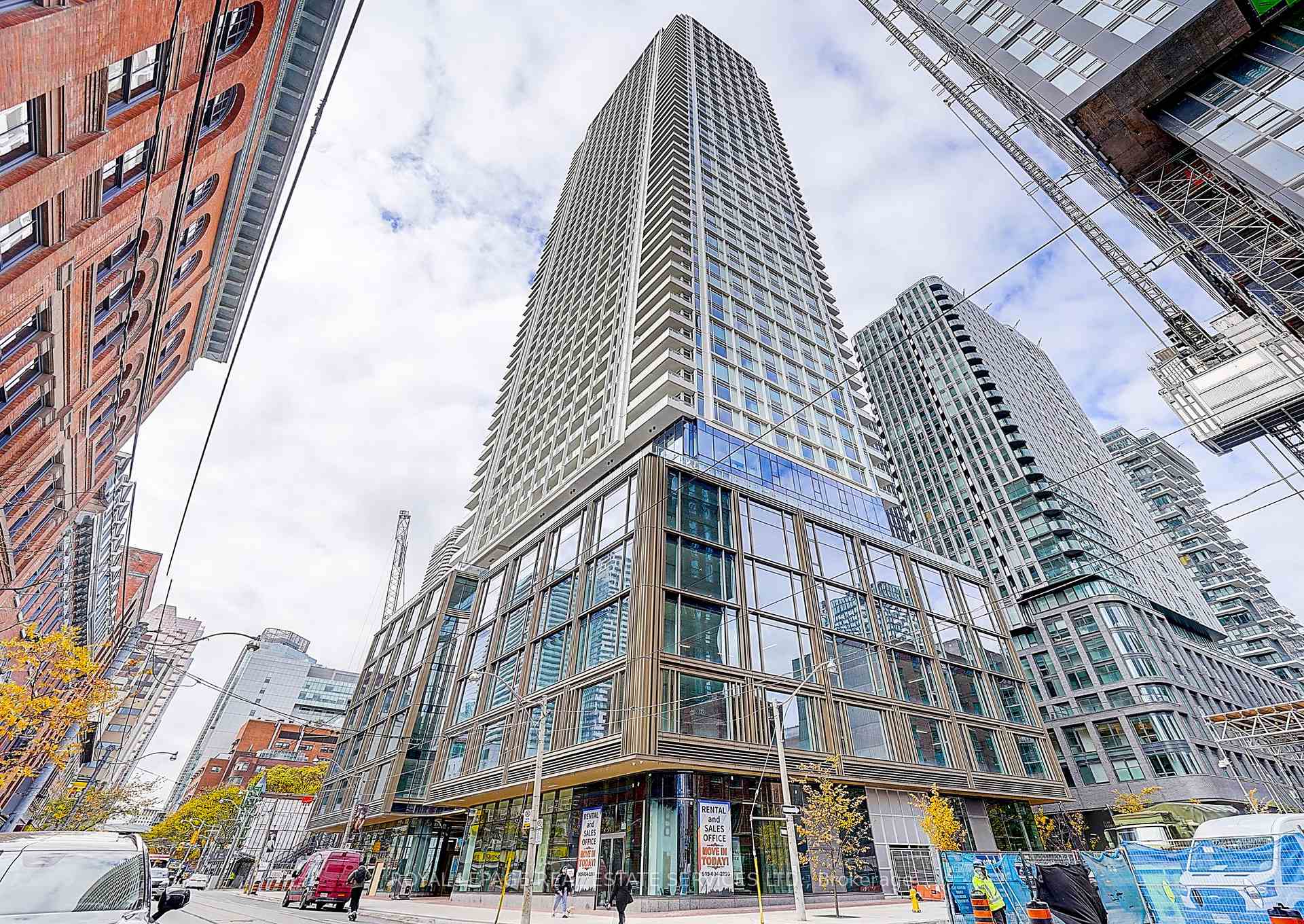 Photo 4 of Unit 3508, 88 Queen Street E, Toronto, Church-Yonge Corridor — HOMEH