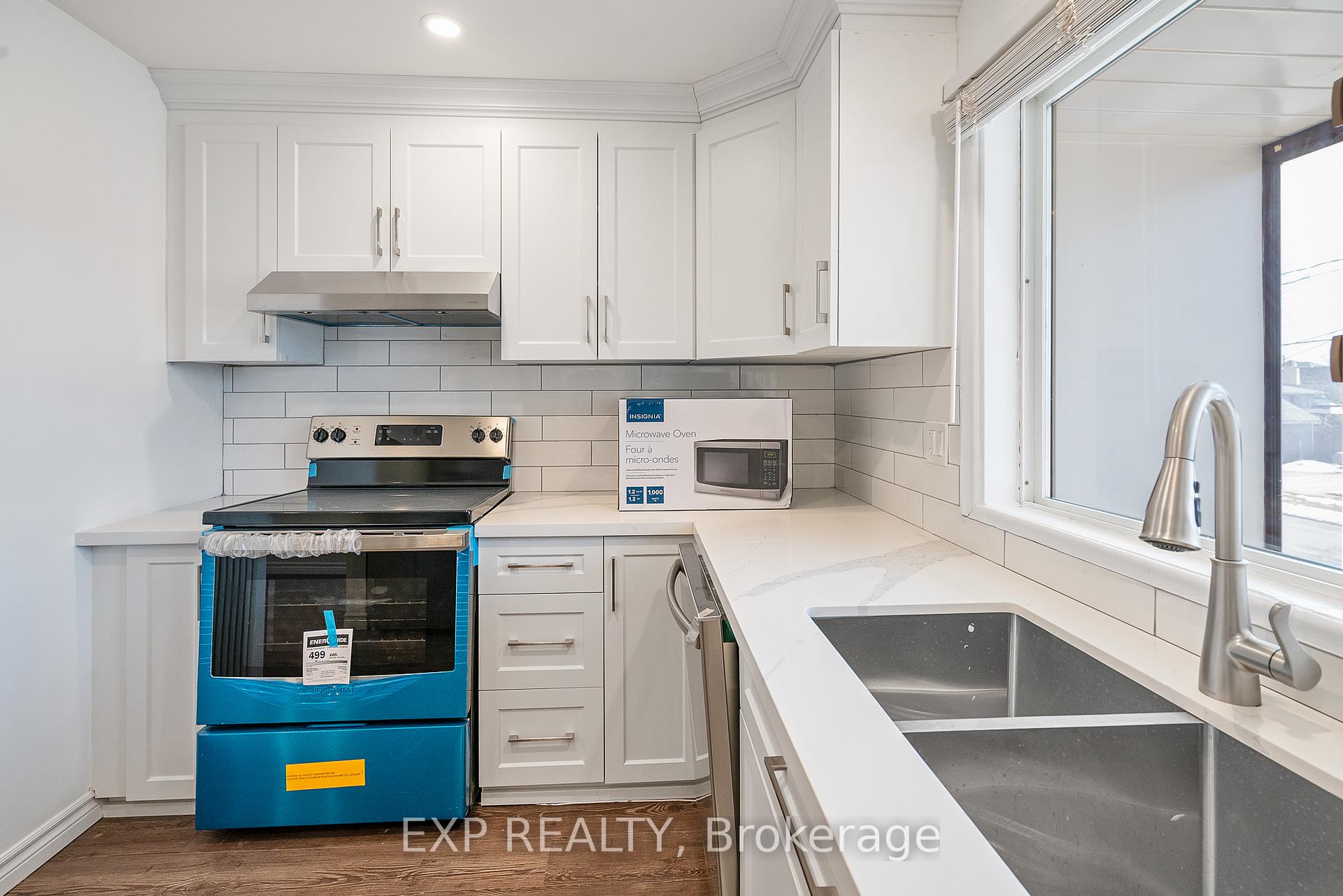Photo 3 of Unit 4, 44 Metcalfe Street, Thorold, Thorold Downtown — HOMEH