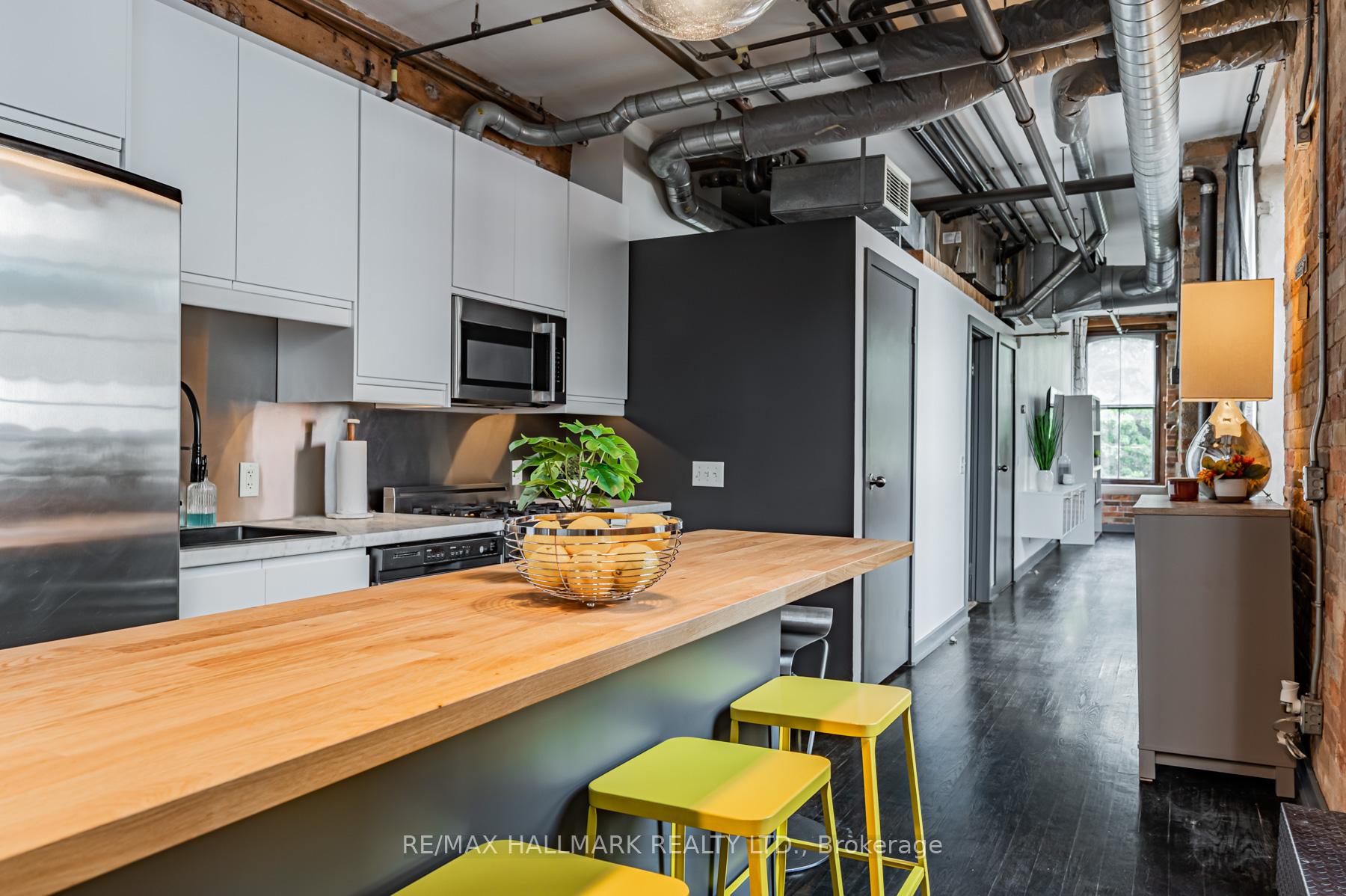 Photo 5 of Unit 6, 189 Queen Street E, Toronto, Moss Park — HOMEH