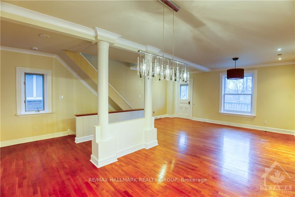 Photo 6 of Unit 2, 2-272 Royal Avenue, Ottawa, Westboro West — HOMEH