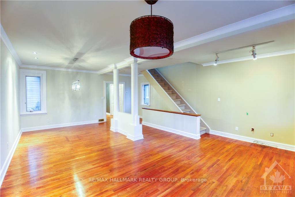 Photo 7 of Unit 2, 2-272 Royal Avenue, Ottawa, Westboro West — HOMEH