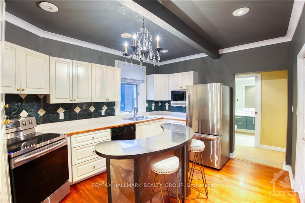 Photo 10 of Unit 2, 2-272 Royal Avenue, Ottawa, Westboro West — HOMEH