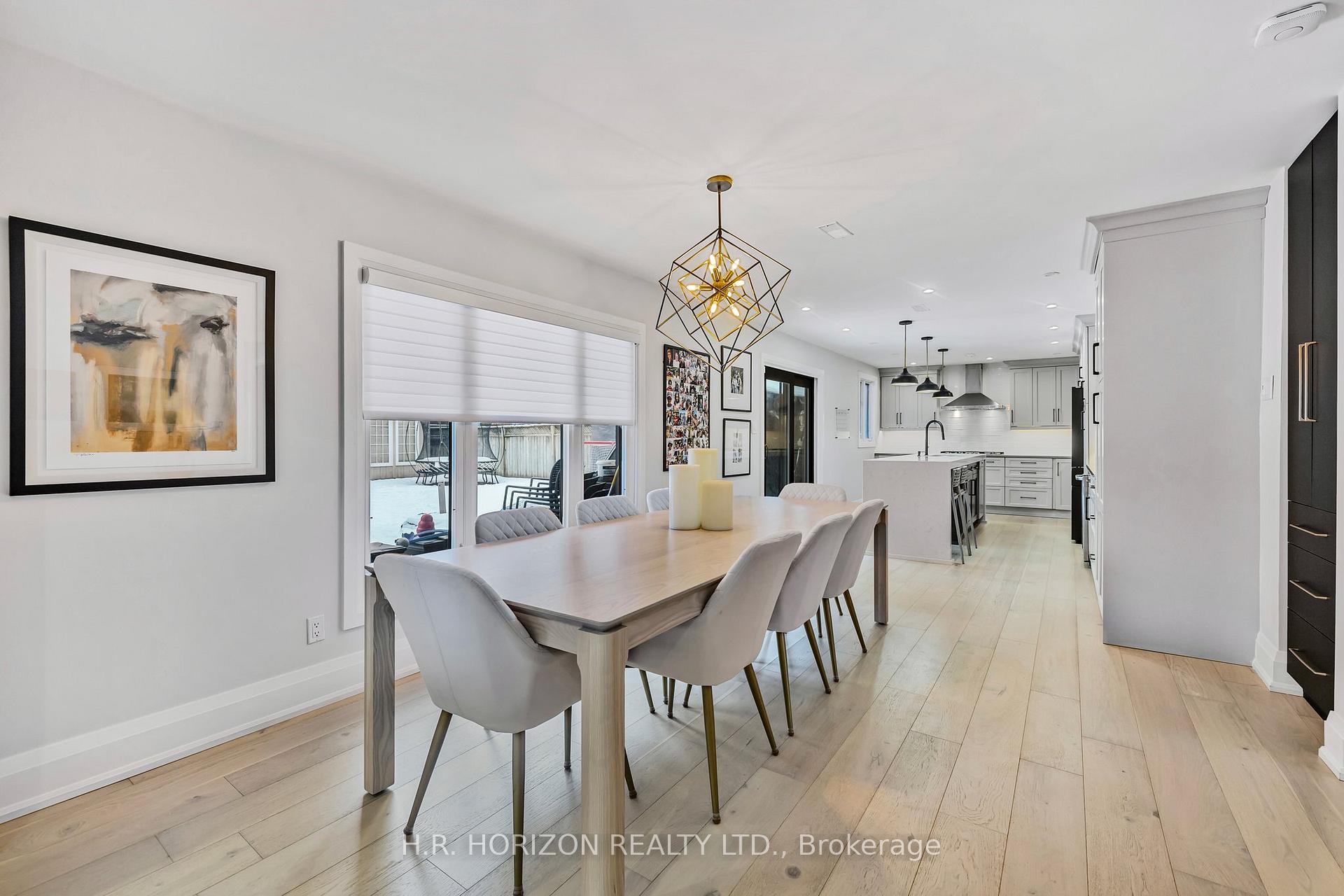 Photo 7 of 15 Glenview Drive, Aurora, Aurora Highlands — HOMEH