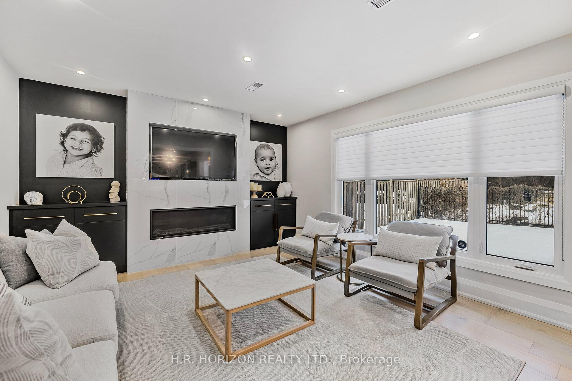 Photo 15 of 15 Glenview Drive, Aurora, Aurora Highlands — HOMEH