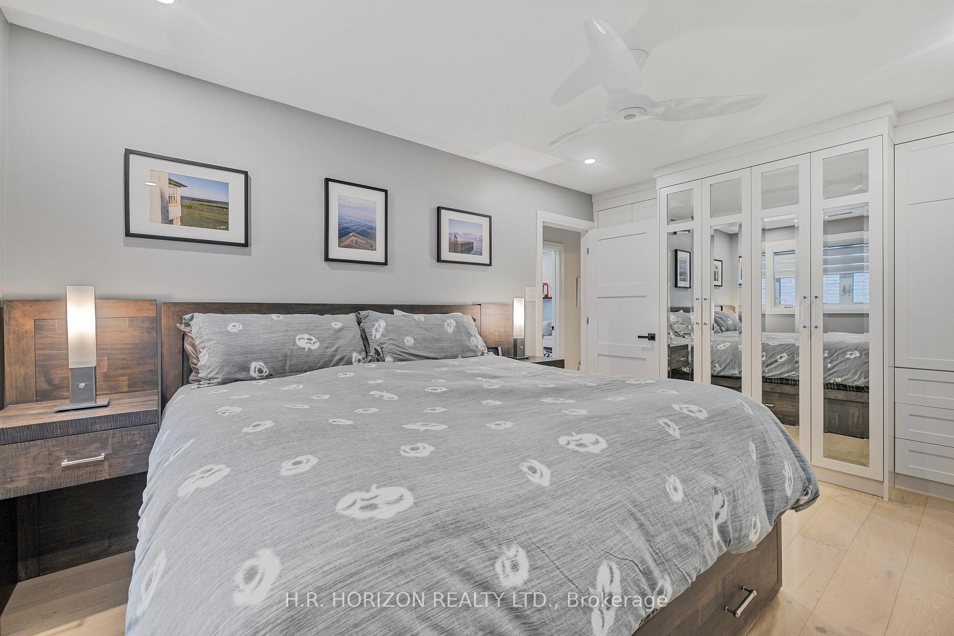 Photo 18 of 15 Glenview Drive, Aurora, Aurora Highlands — HOMEH