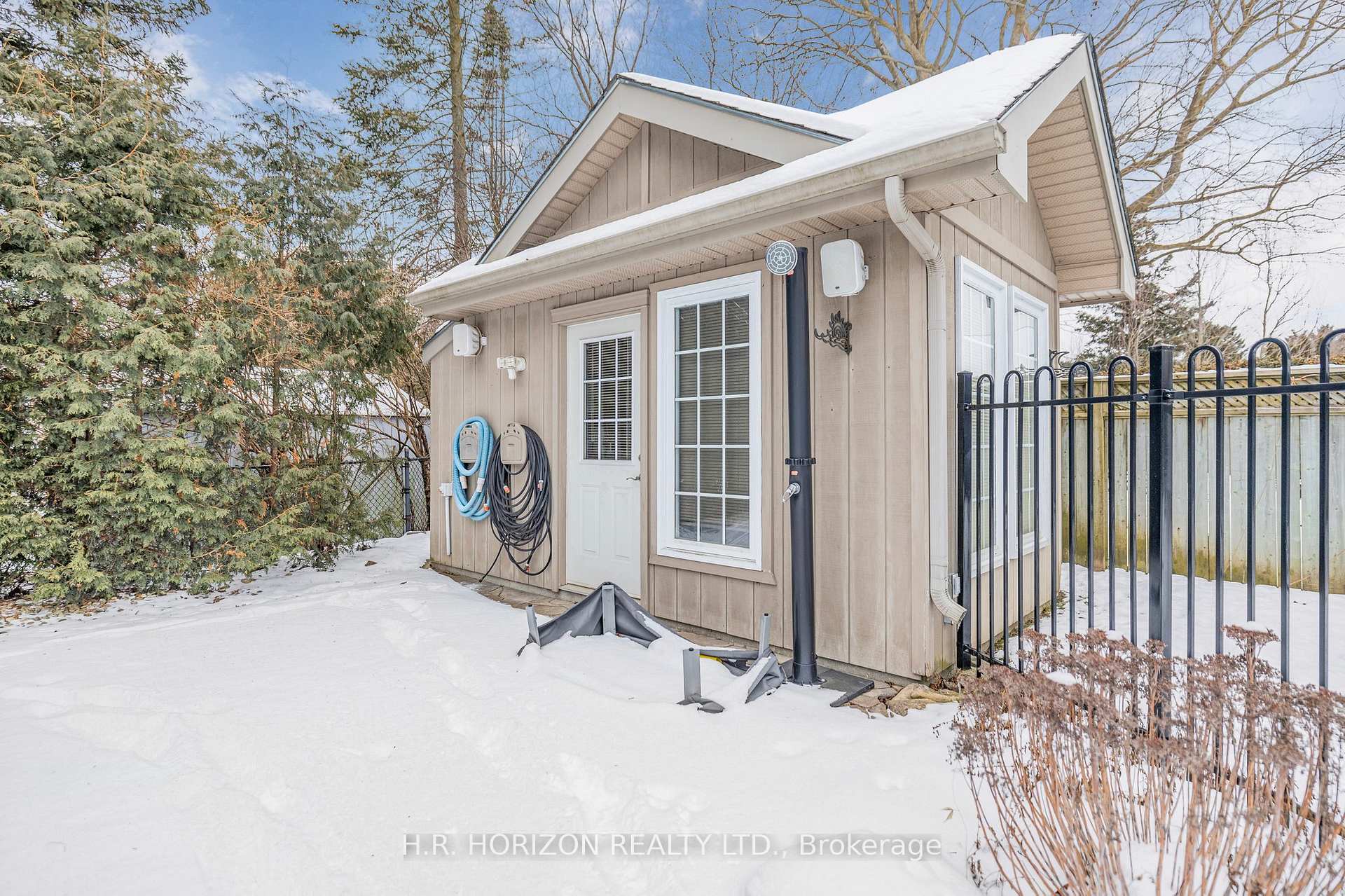 Photo 39 of 15 Glenview Drive, Aurora, Aurora Highlands — HOMEH