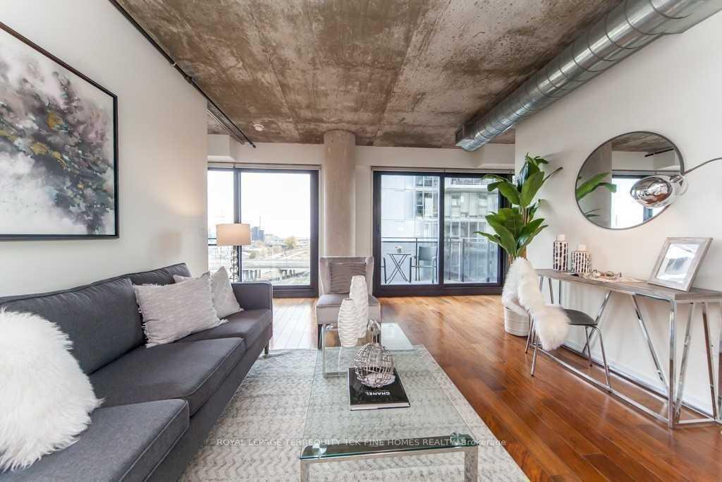 Photo 5 of Unit 1305, 51 Trolley Crescent, Toronto, Moss Park — HOMEH