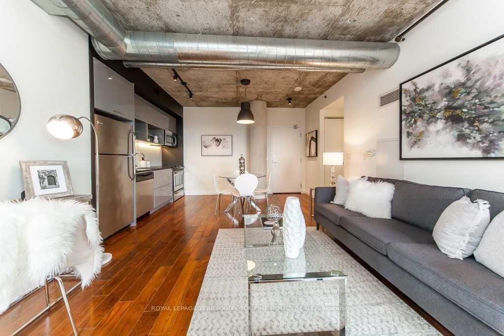Photo 9 of Unit 1305, 51 Trolley Crescent, Toronto, Moss Park — HOMEH