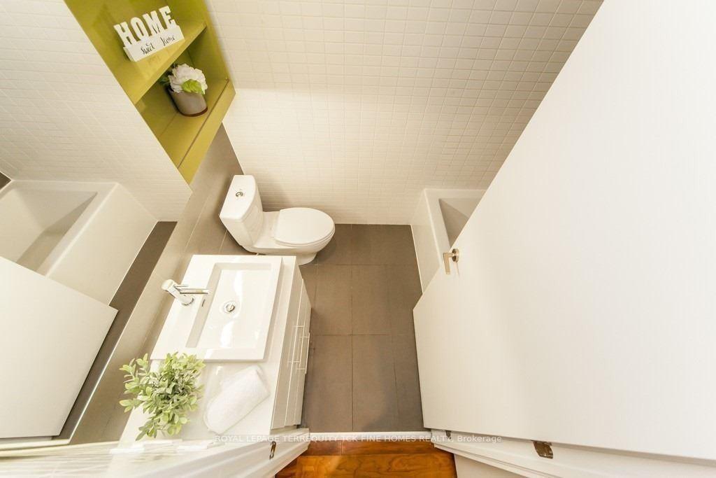 Photo 27 of Unit 1305, 51 Trolley Crescent, Toronto, Moss Park — HOMEH