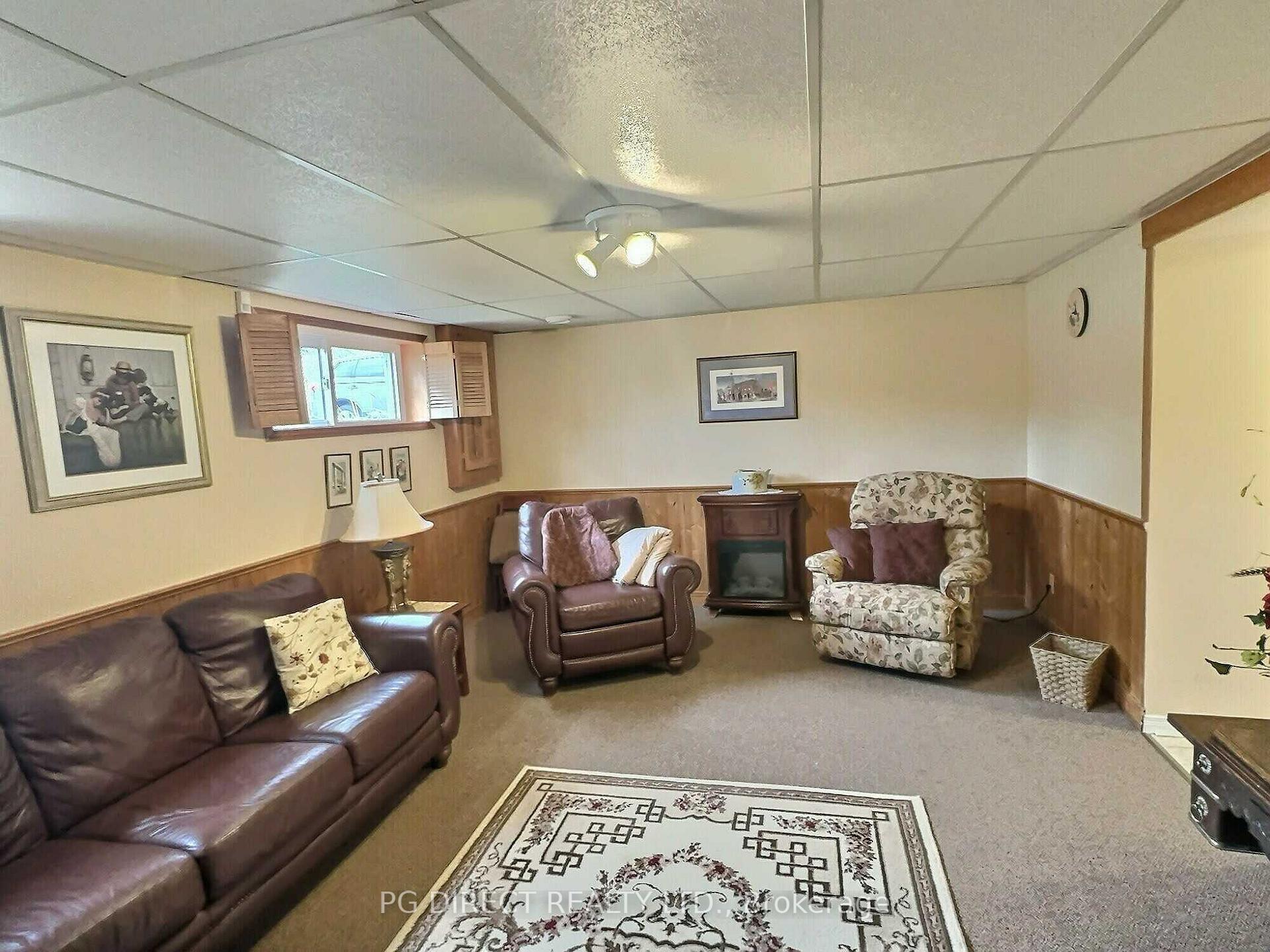 Photo 16 of 217A Mckenzie Street W, Cornwall — HOMEH
