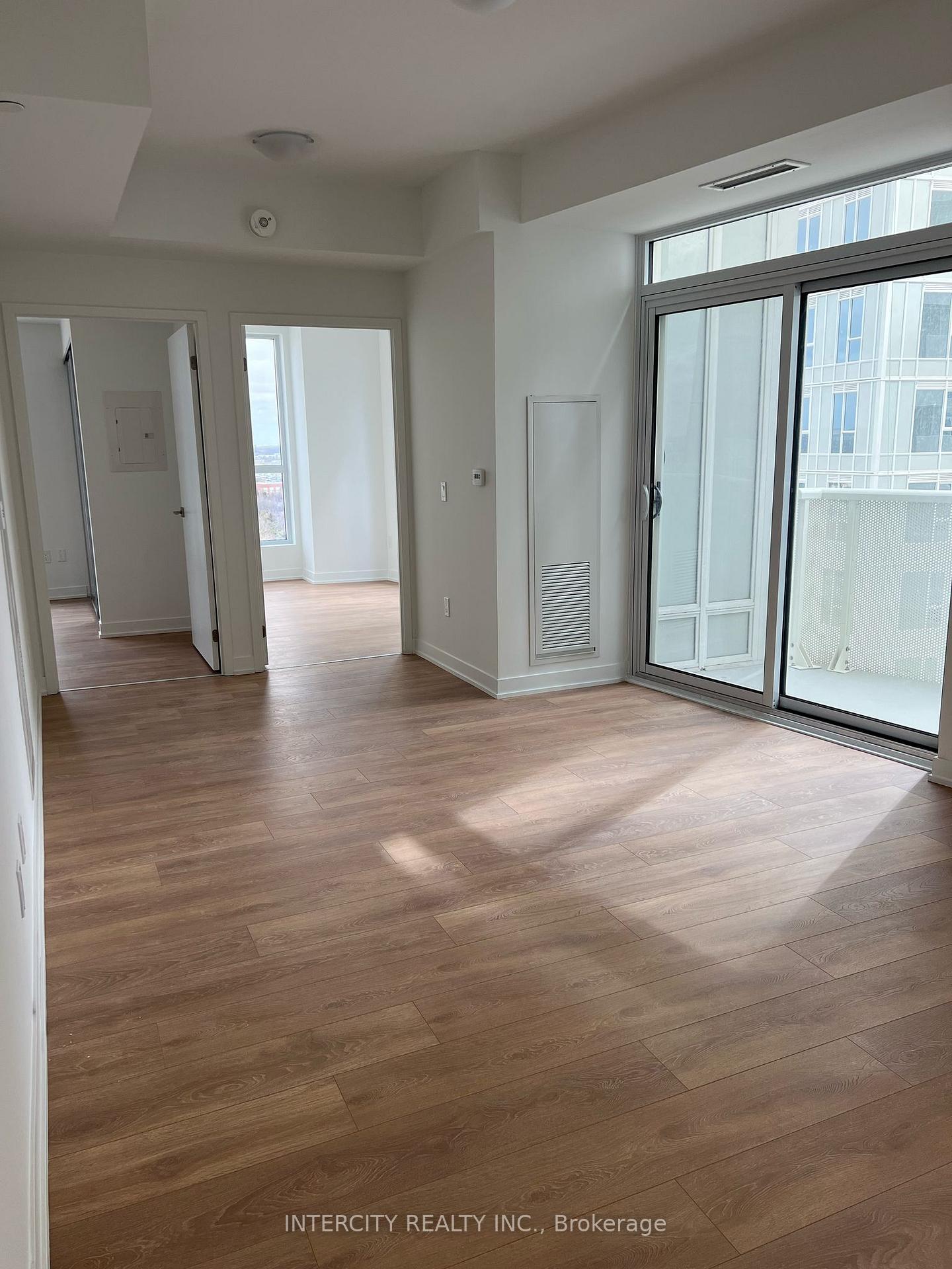Photo 5 of Unit 1530, 498 Caldari Road, Vaughan, Concord — HOMEH