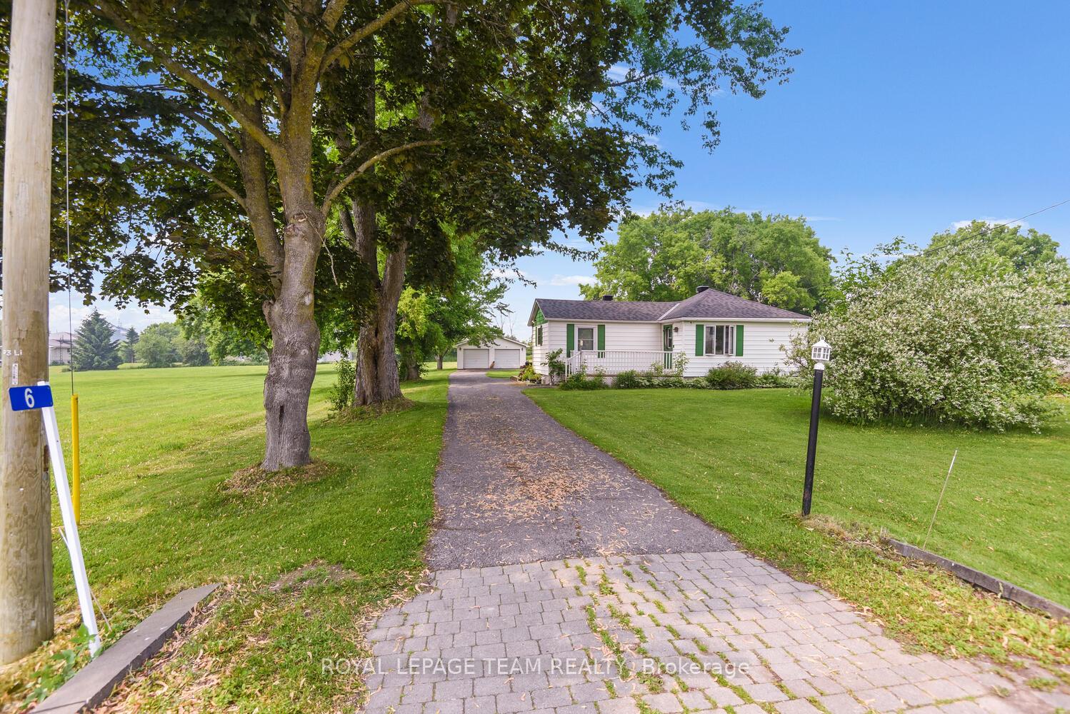 Photo 1 of 6 Burchell Street, Edwardsburgh/Cardinal, Edwardsburgh/Cardinal Twp — HOMEH