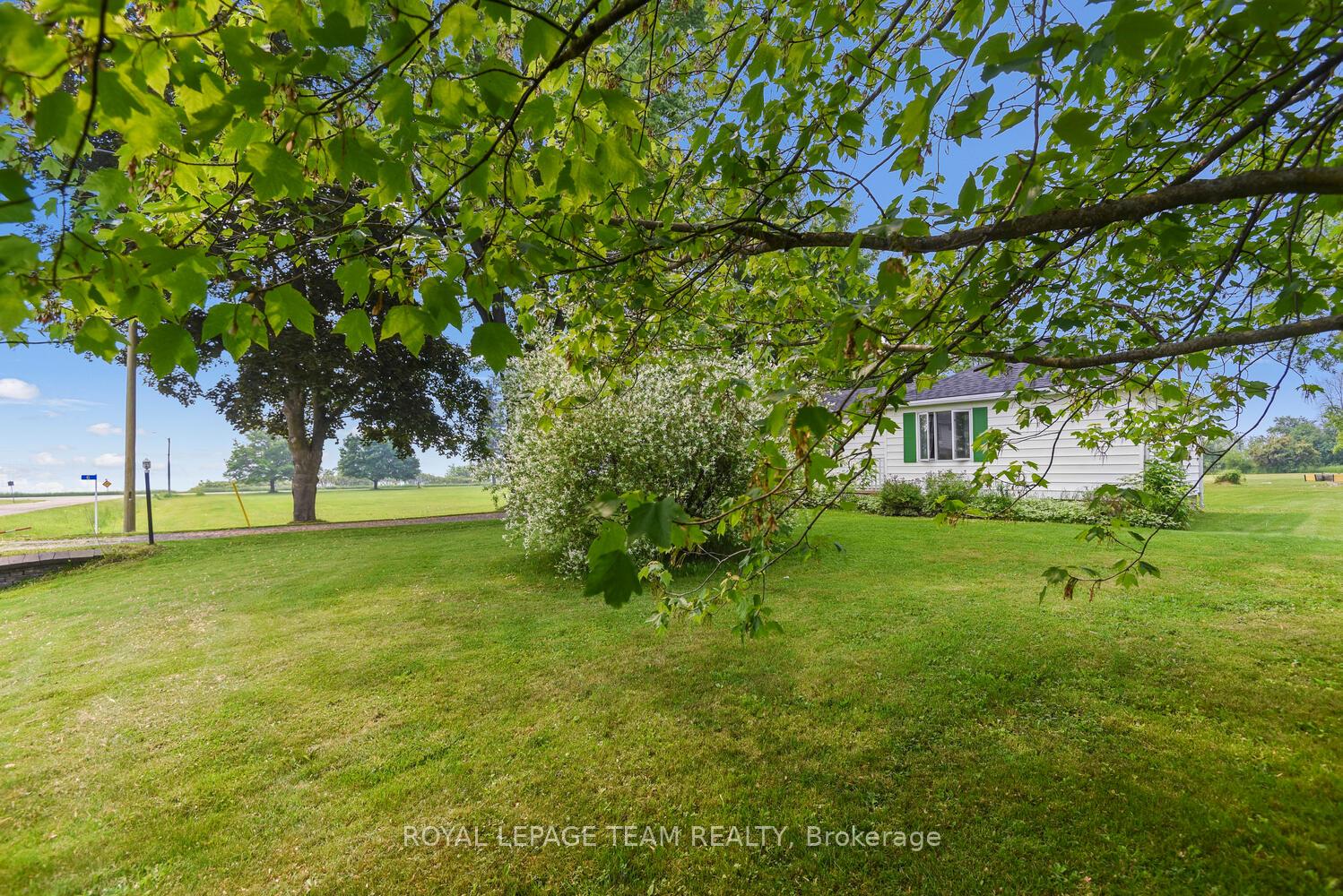 Photo 4 of 6 Burchell Street, Edwardsburgh/Cardinal, Edwardsburgh/Cardinal Twp — HOMEH