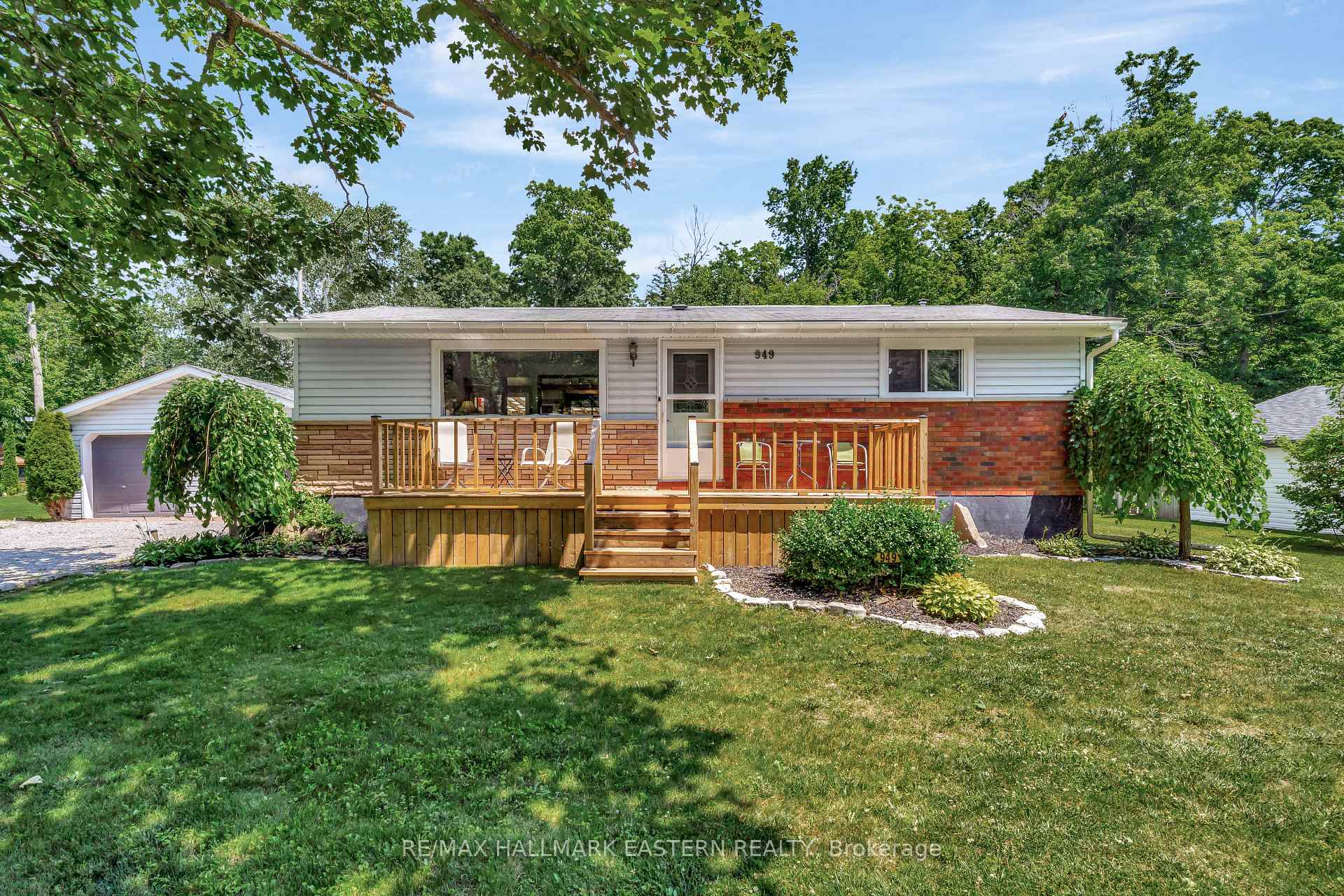 Photo 2 of 949 Hutchison Drive, Cavan Monaghan, Cavan Twp — HOMEH