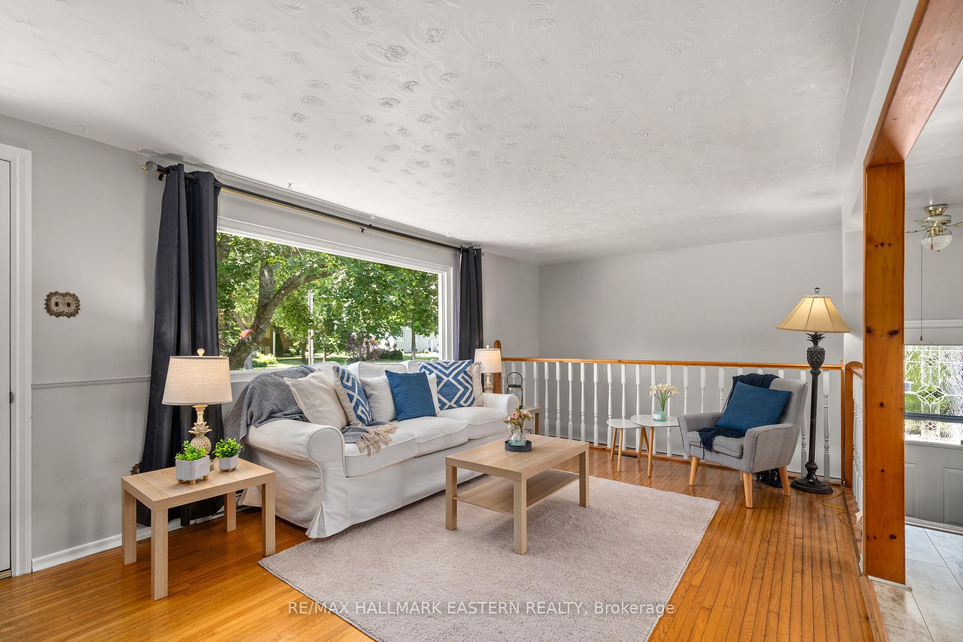 Photo 9 of 949 Hutchison Drive, Cavan Monaghan, Cavan Twp — HOMEH