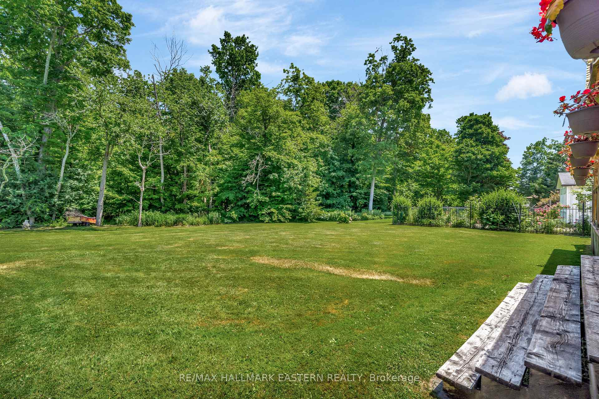 Photo 32 of 949 Hutchison Drive, Cavan Monaghan, Cavan Twp — HOMEH