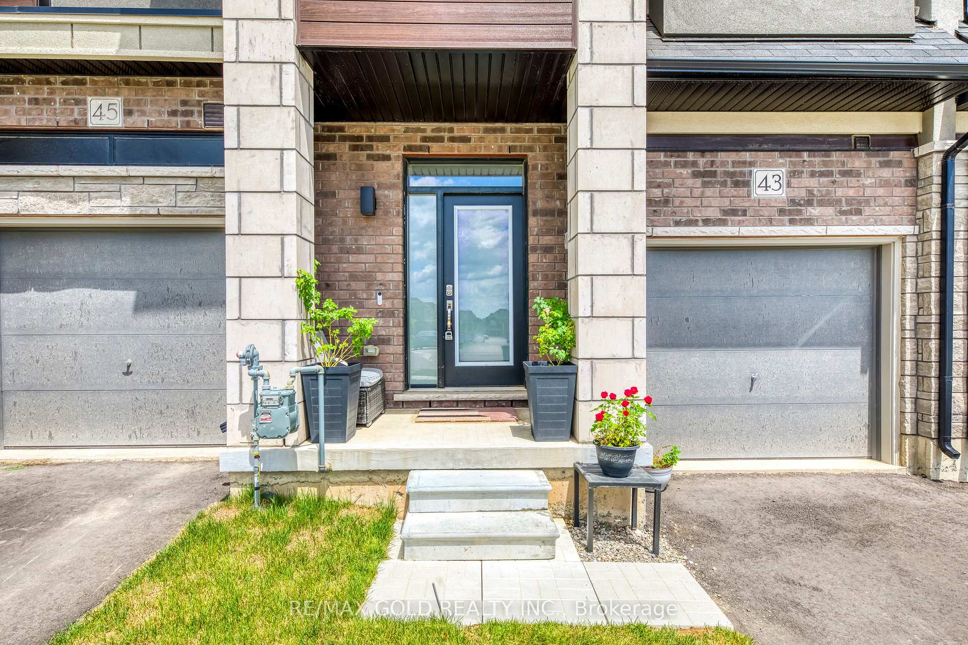 Front of 43 George Brier Drive W