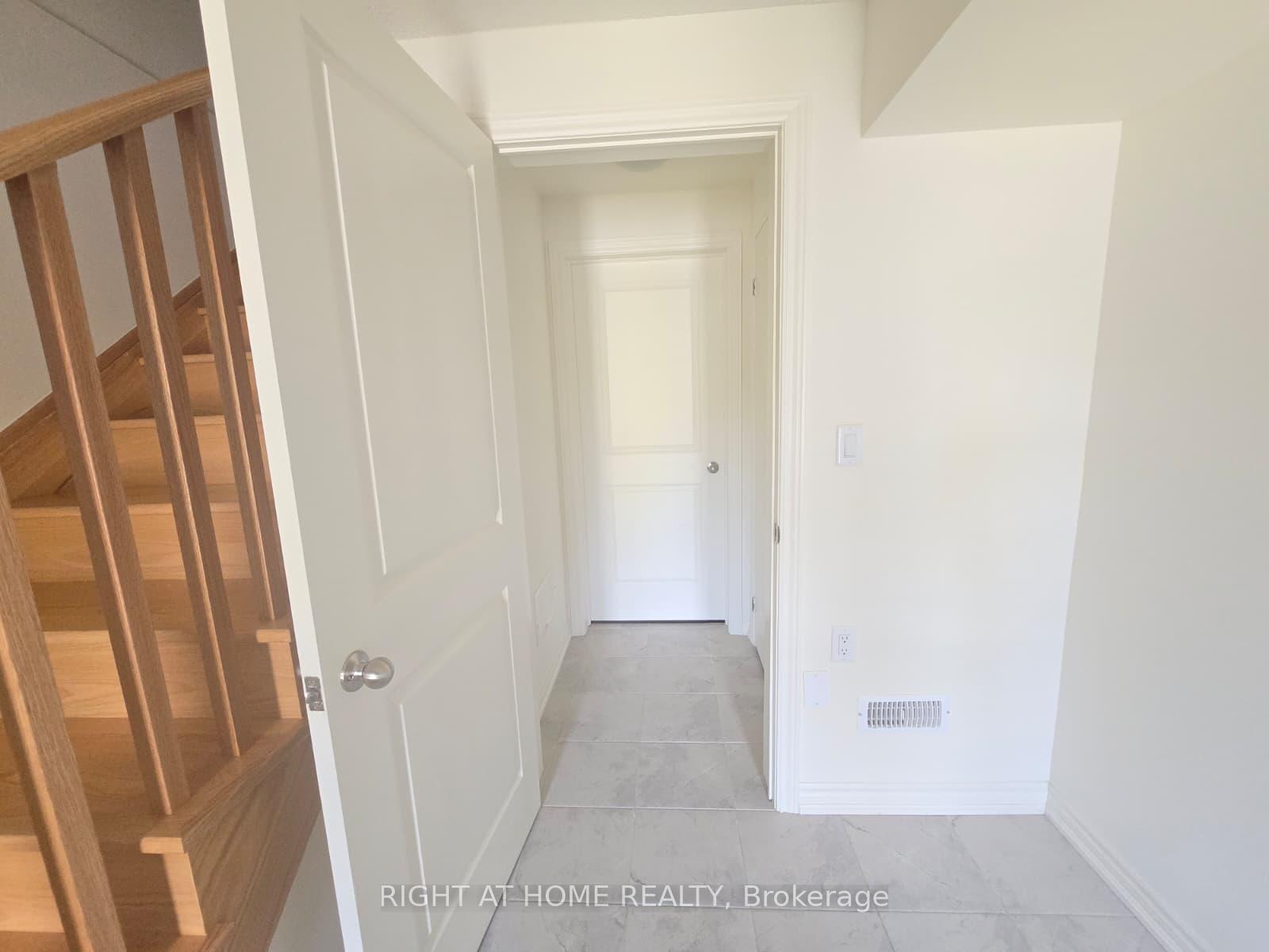 Photo 9 of 496 Salem Road S, Ajax, South East — HOMEH
