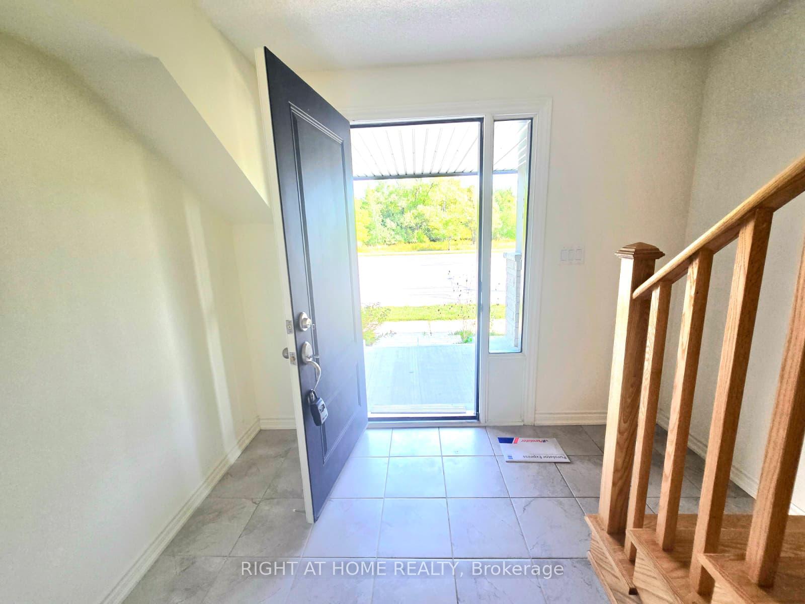 Photo 27 of 496 Salem Road S, Ajax, South East — HOMEH