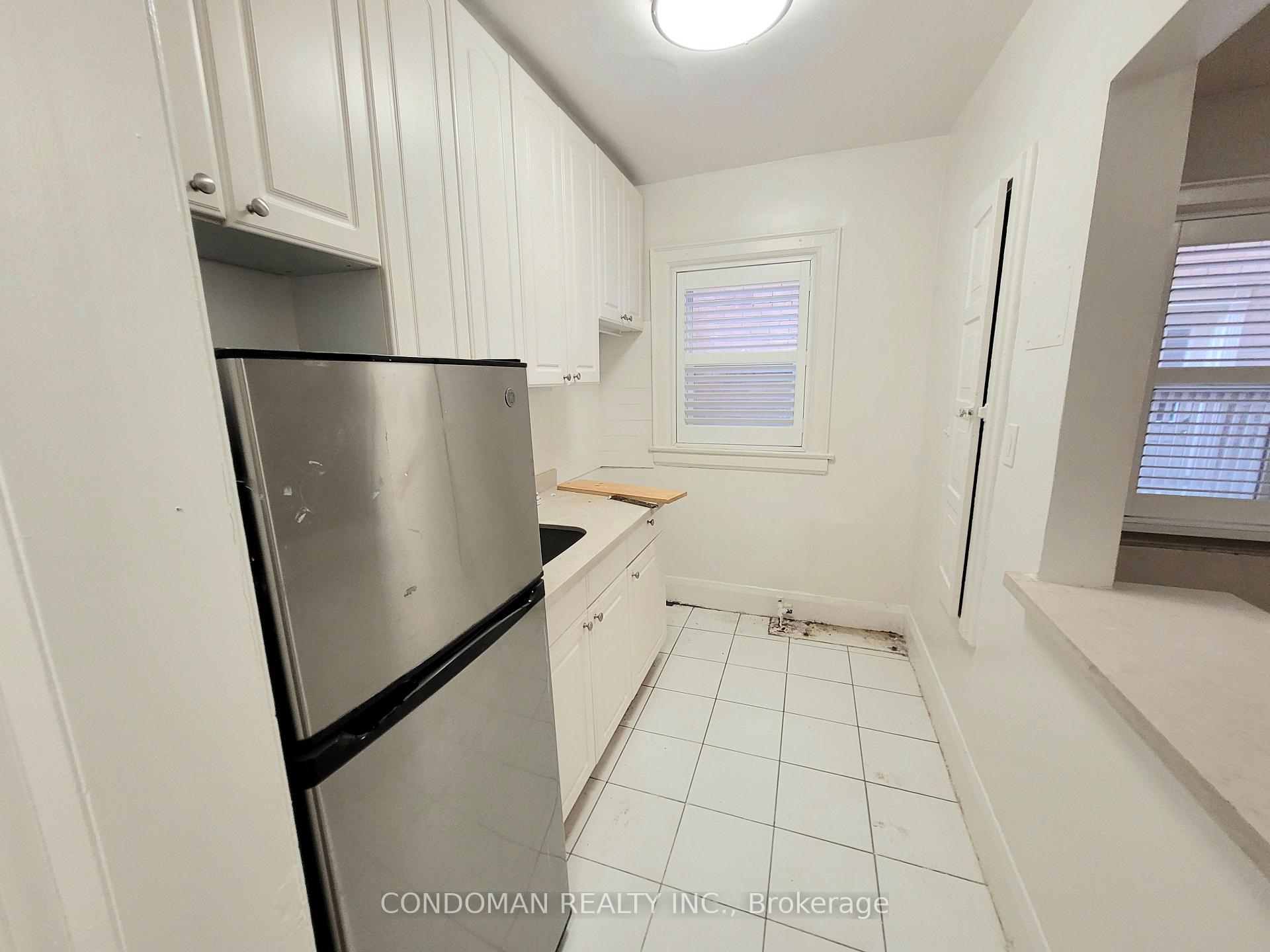 Photo 3 of Unit 4, 846 Broadview Avenue, Toronto, Playter Estates-Danforth — HOMEH