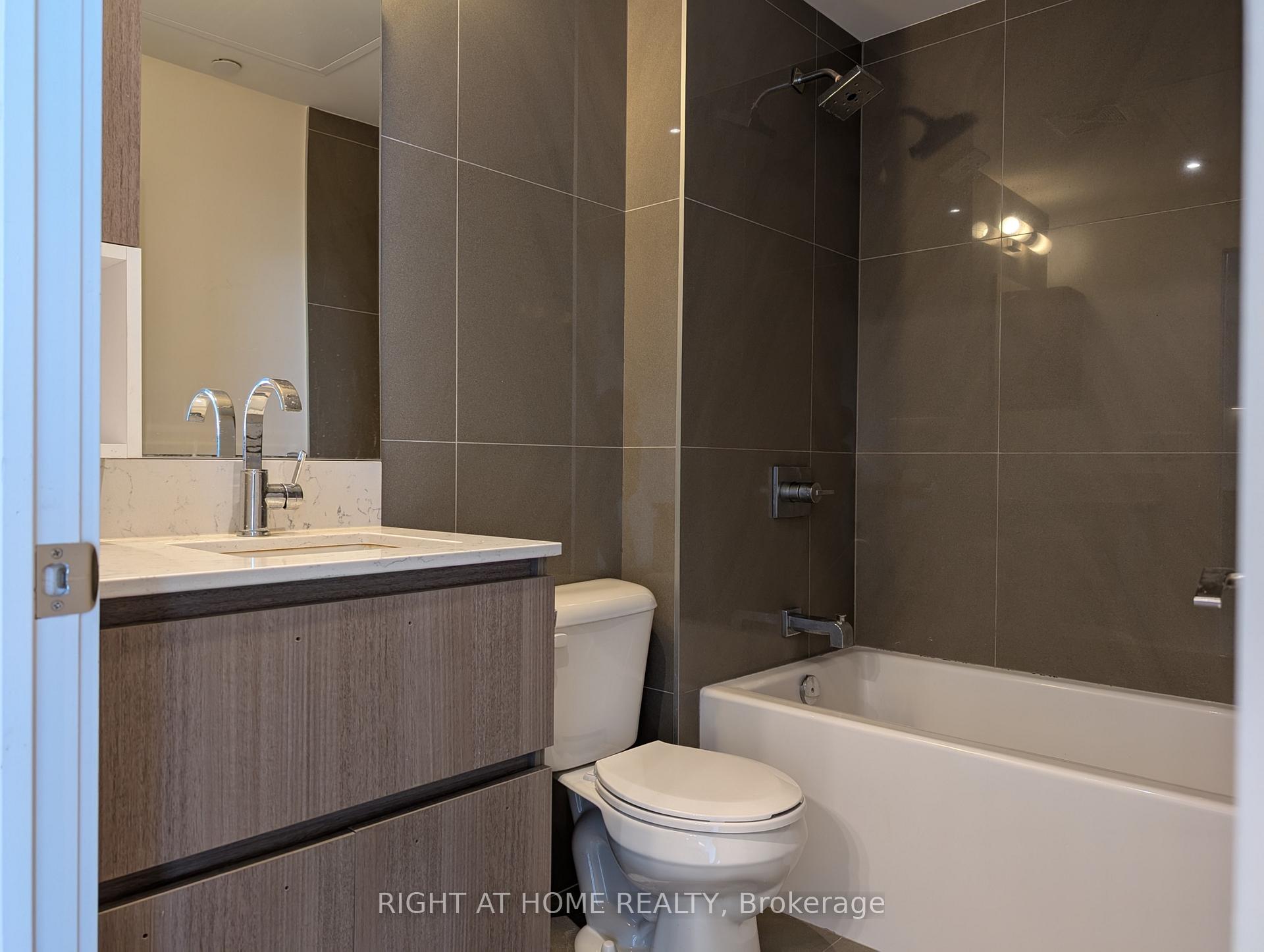 Photo 8 of Unit 925, 30 Baseball Place, Toronto, South Riverdale — HOMEH