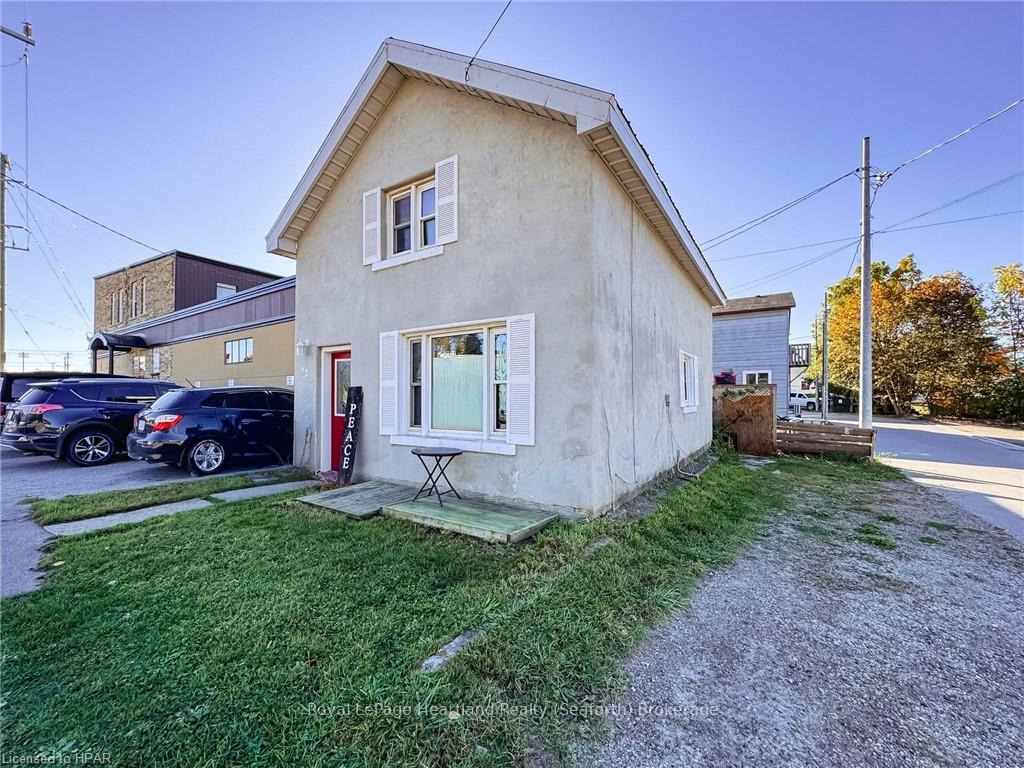 Photo 2 of 12 Princess Street W, Central Huron, Clinton — HOMEH