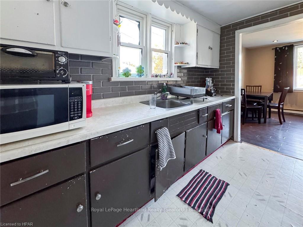 Photo 9 of 12 Princess Street W, Central Huron, Clinton — HOMEH