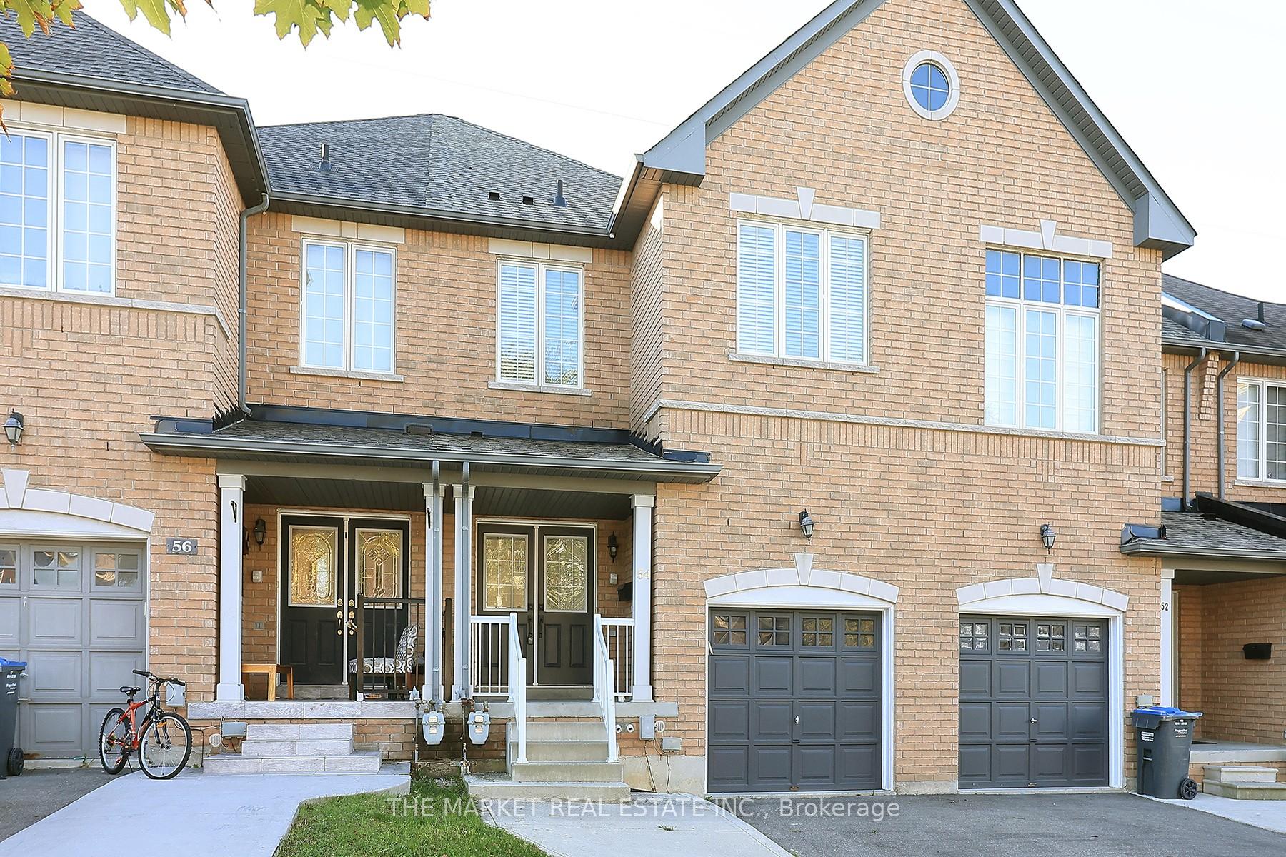 Photo 3 of 54 Pefferlaw Circle, Brampton, Bram West — HOMEH