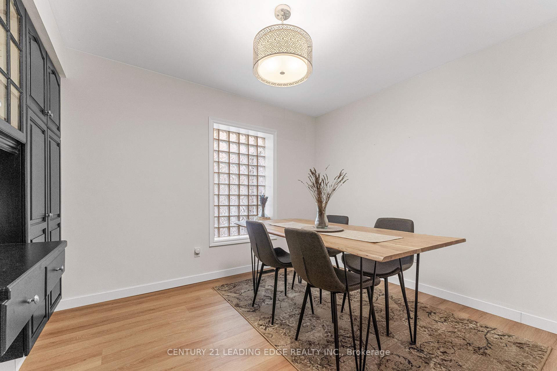Photo 4 of 94 Andrea Road, Ajax, South East — HOMEH