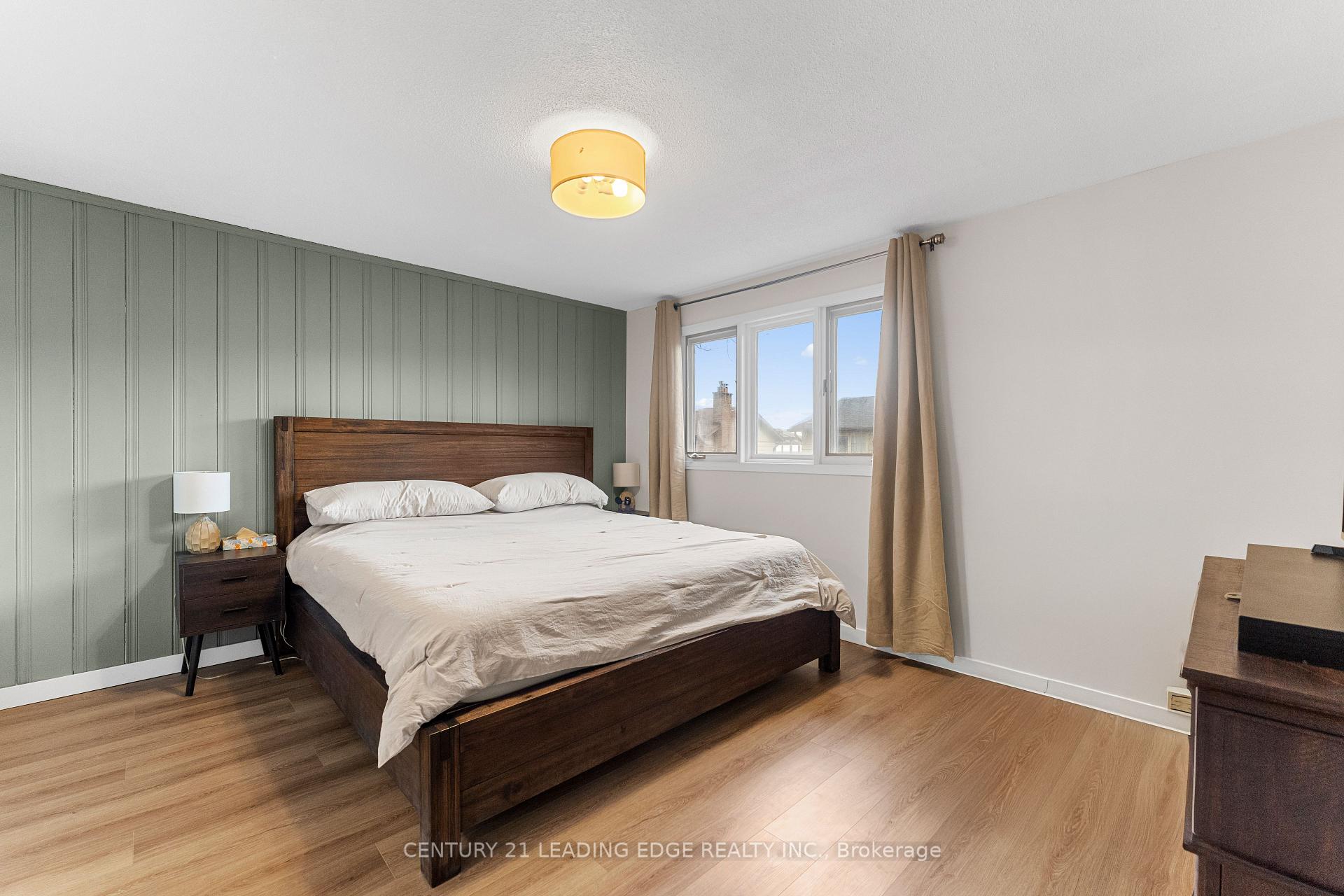 Photo 6 of 94 Andrea Road, Ajax, South East — HOMEH