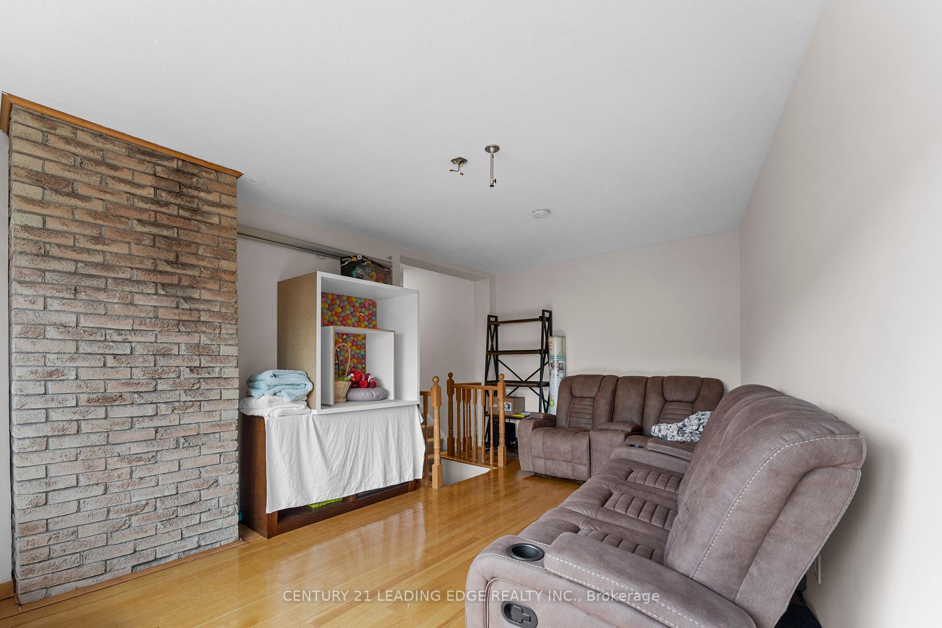 Photo 20 of 94 Andrea Road, Ajax, South East — HOMEH