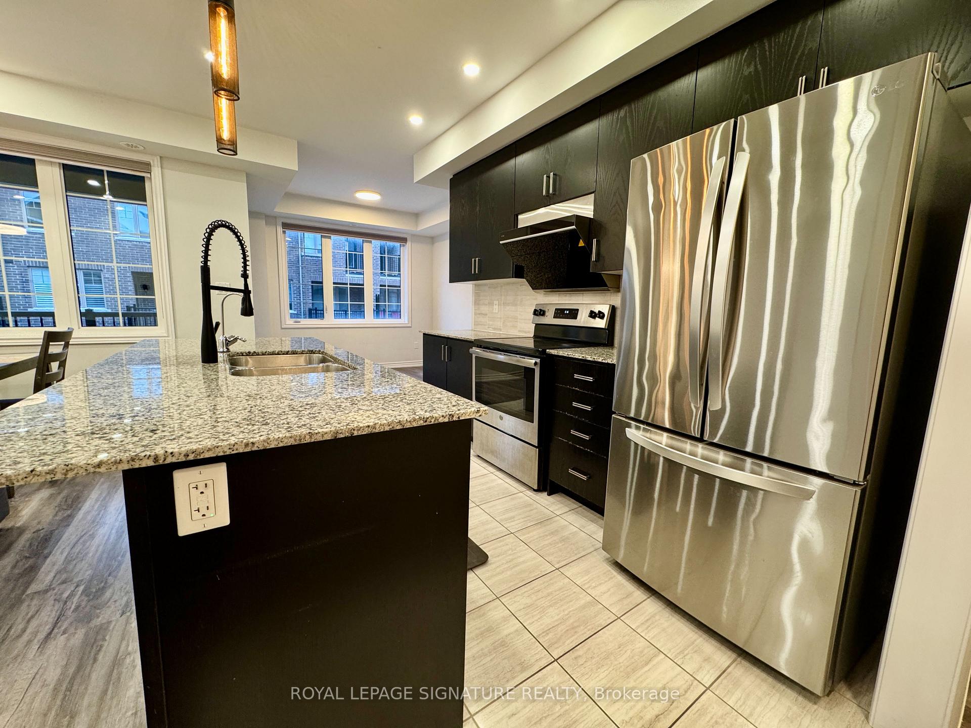 Photo 4 of 139 Frederick Wilson Avenue, Markham, Cornell — HOMEH
