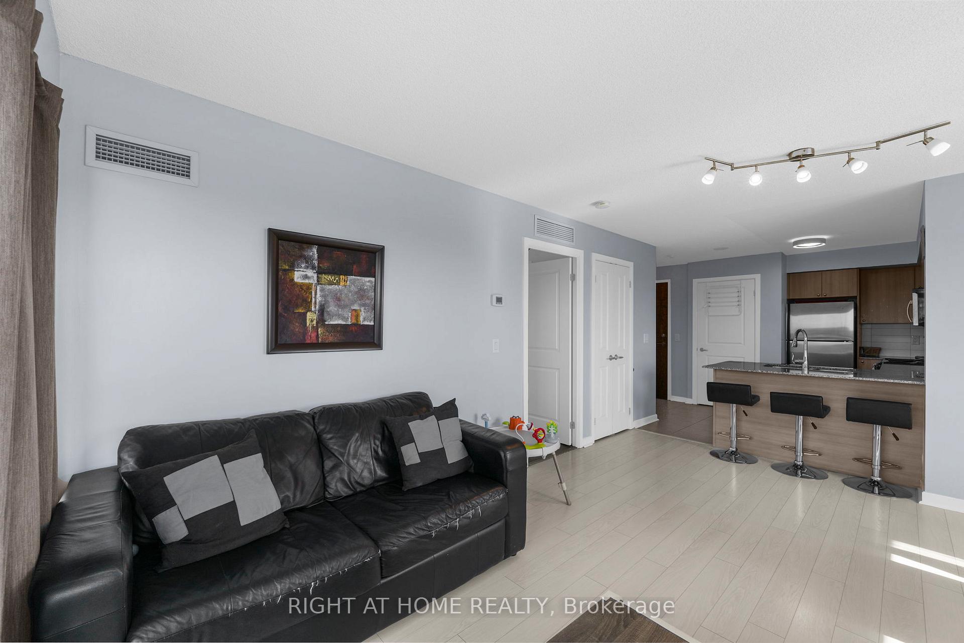 Photo 10 of Unit 603, 1235 Bayly Street, Pickering, Bay Ridges — HOMEH