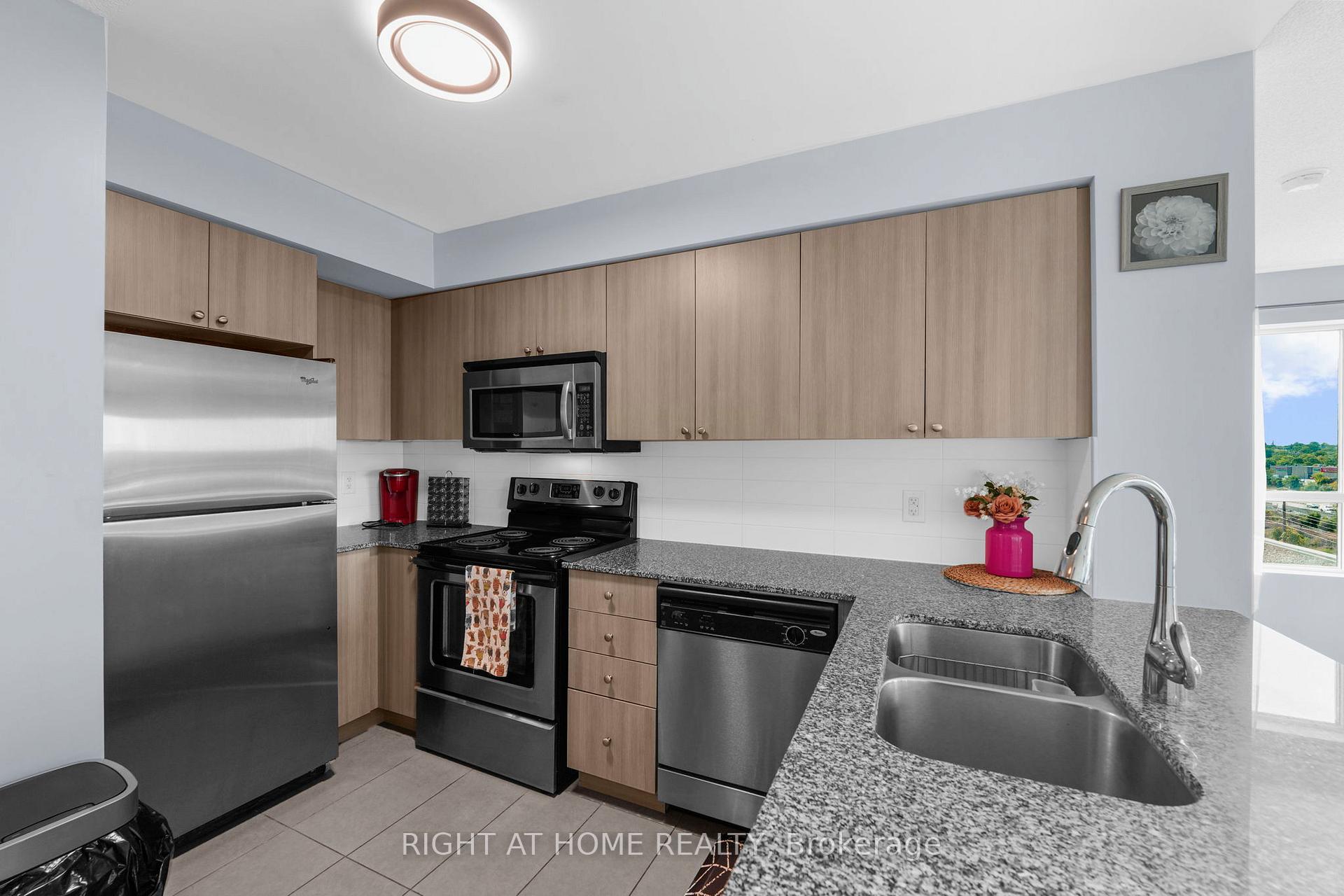 Photo 16 of Unit 603, 1235 Bayly Street, Pickering, Bay Ridges — HOMEH