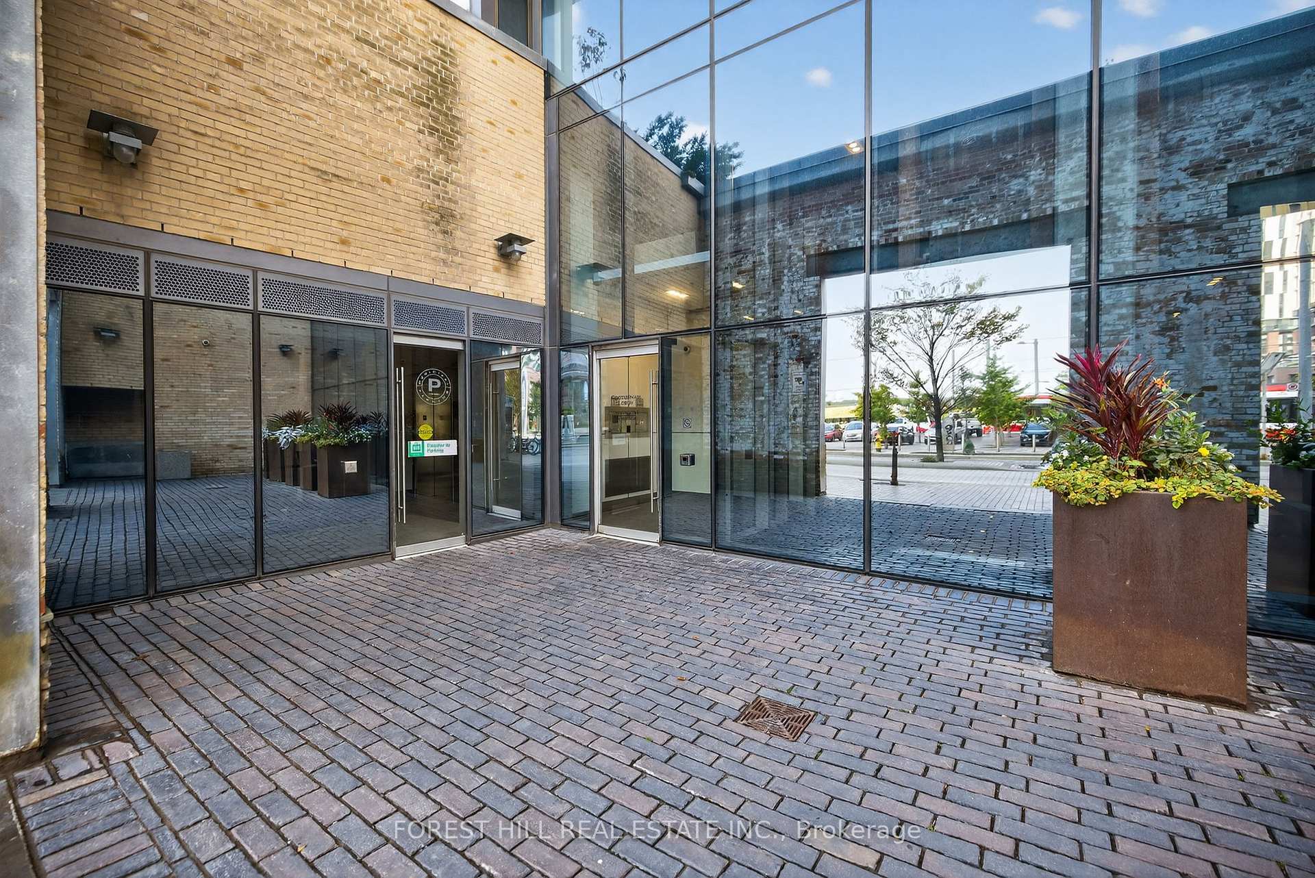Photo 4 of Unit 2003, 390 Cherry Street, Toronto, Waterfront Communities — HOMEH