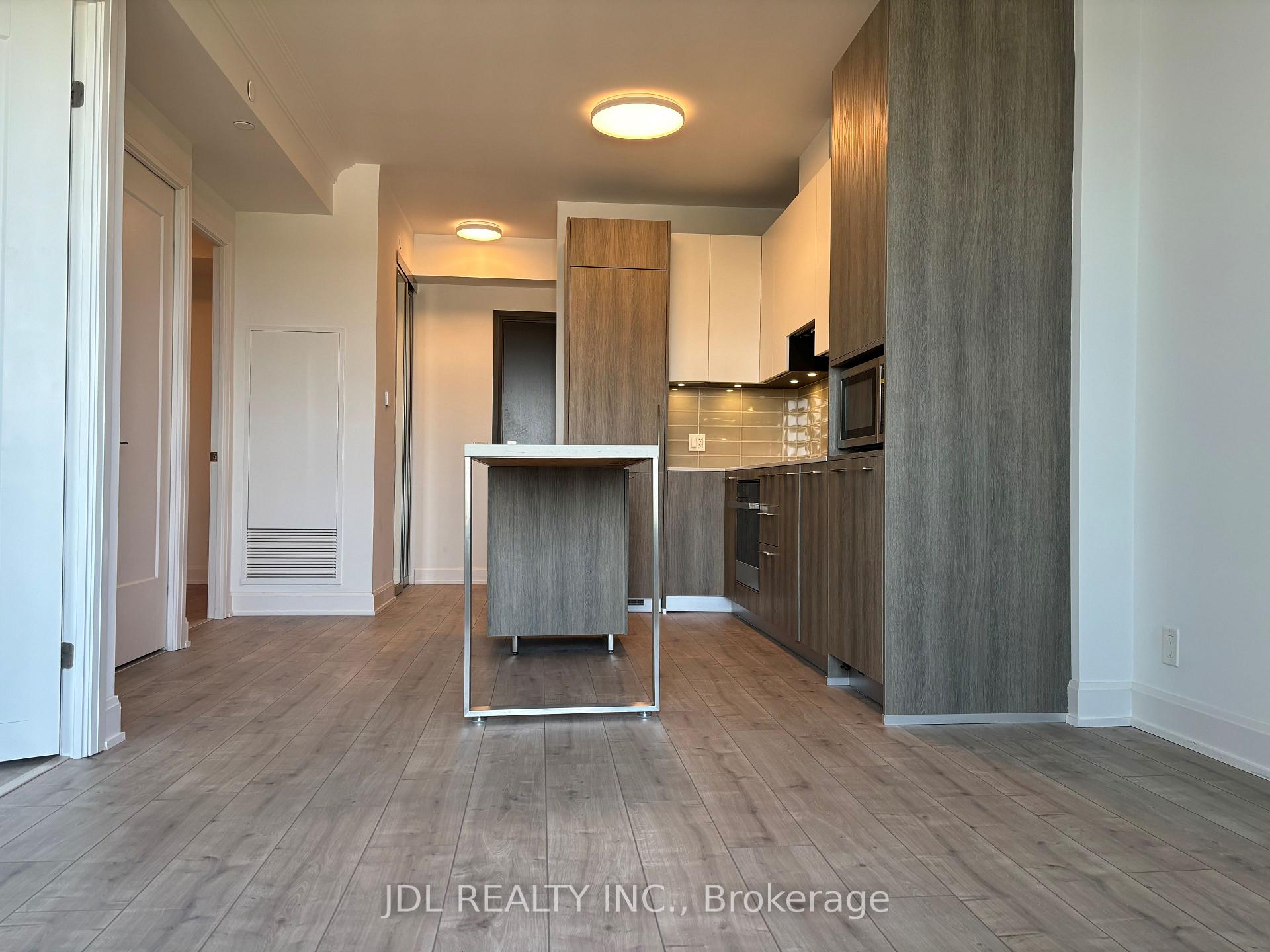 Photo 2 of Unit 911, 38 Water Walk Drive, Markham, Unionville — HOMEH